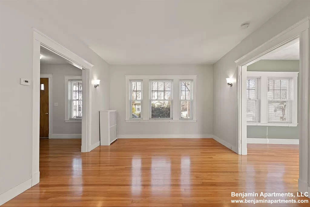 15 Harnden Ave, Watertown