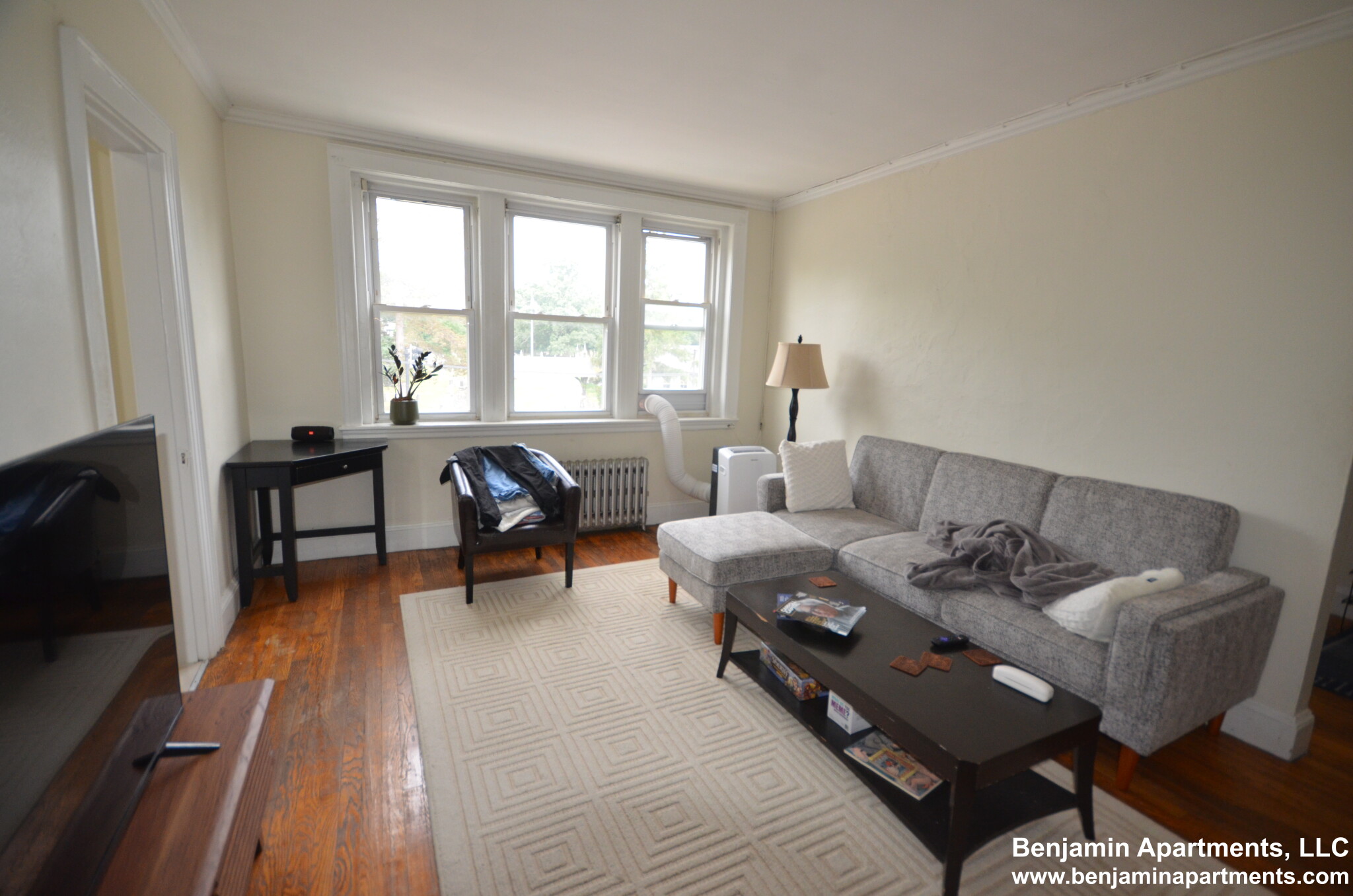 2045 Commonwealth Ave, Brighton