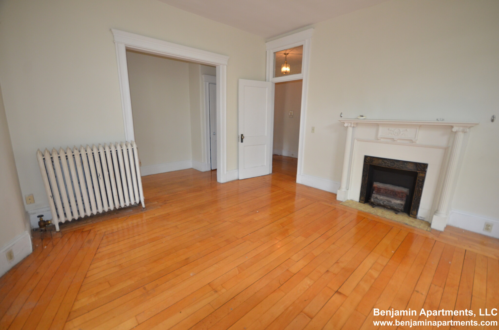 1822 Beacon St, Brookline