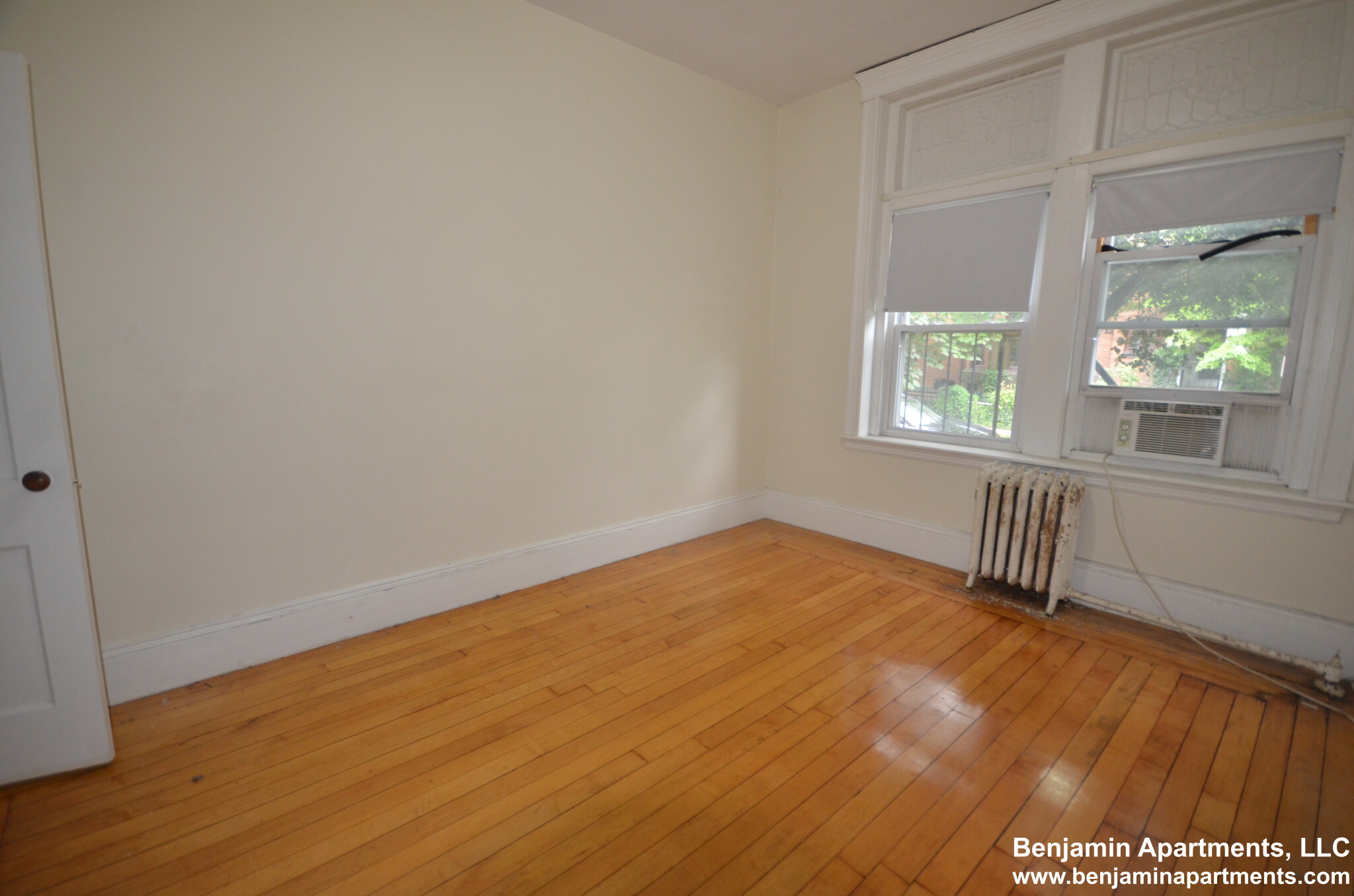 1822 Beacon St, Brookline