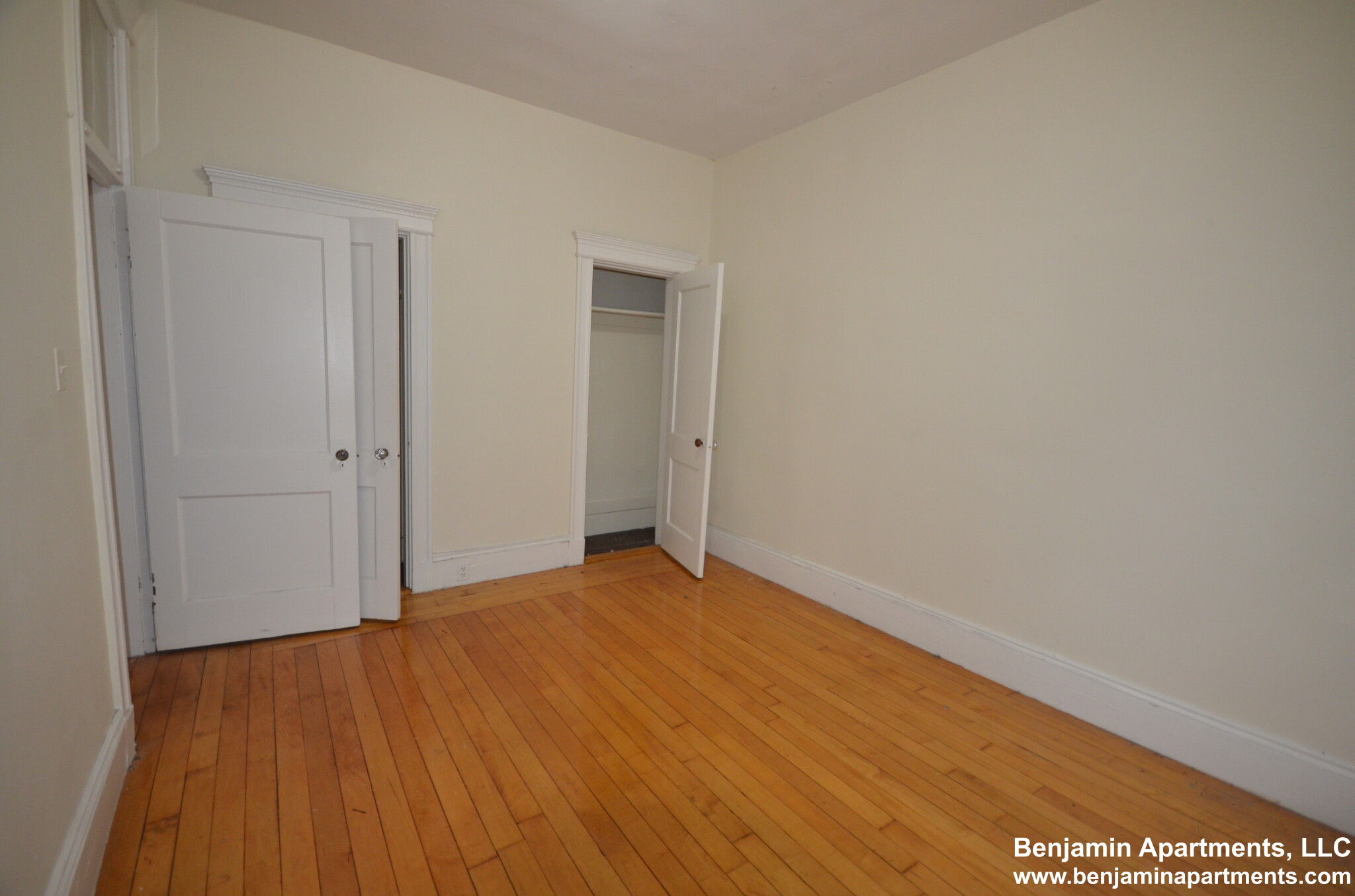 1822 Beacon St, Brookline