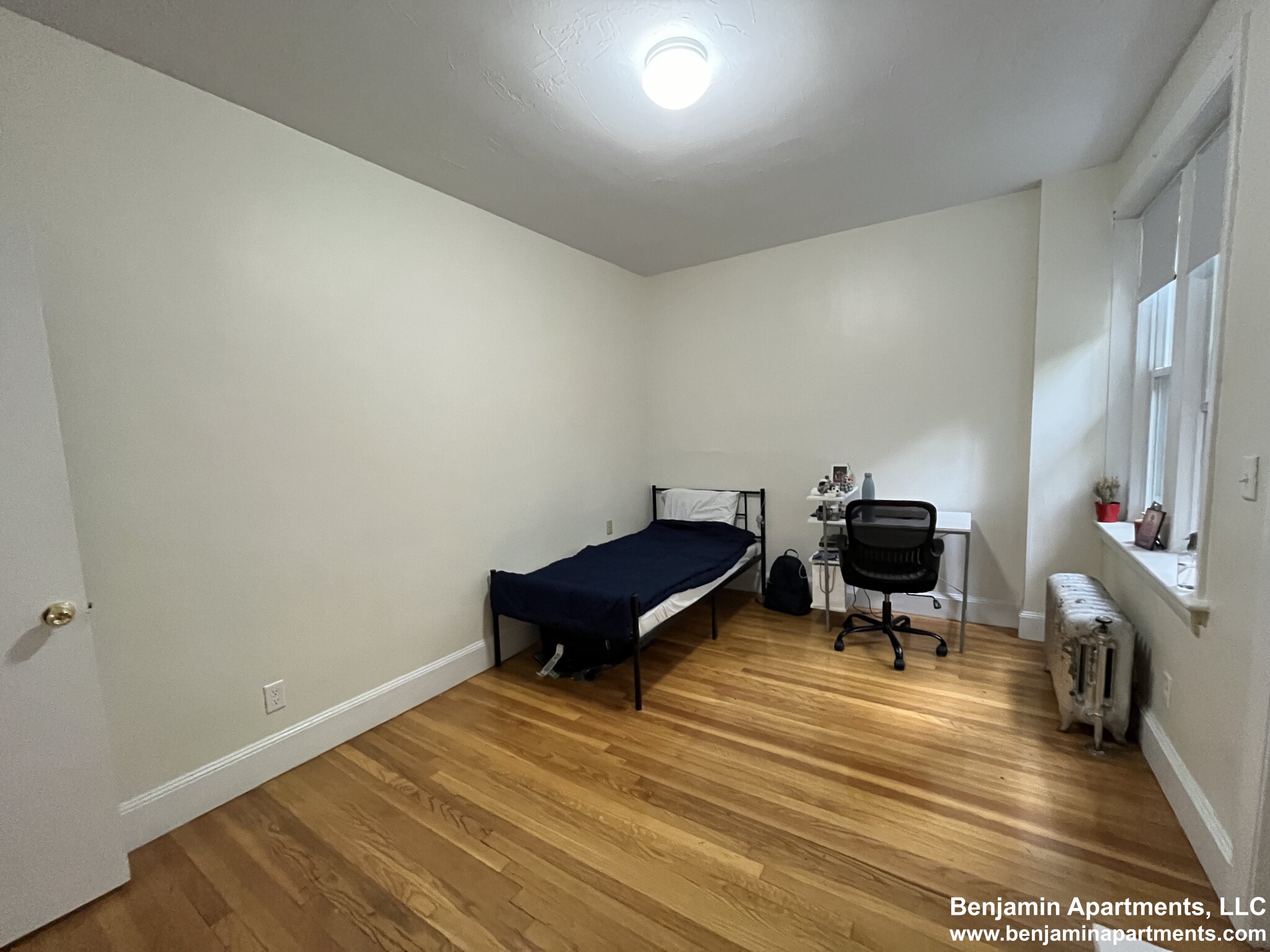 33 Lancaster Ter, Corey Hill