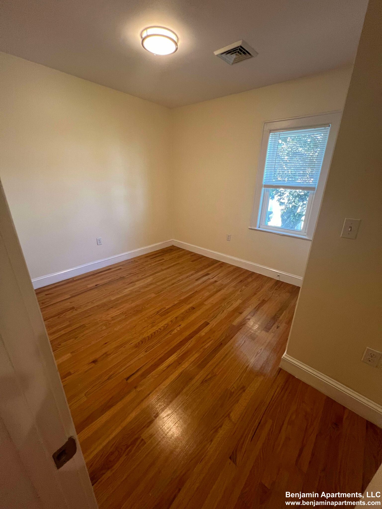 60-62 Gilbert St, Watertown