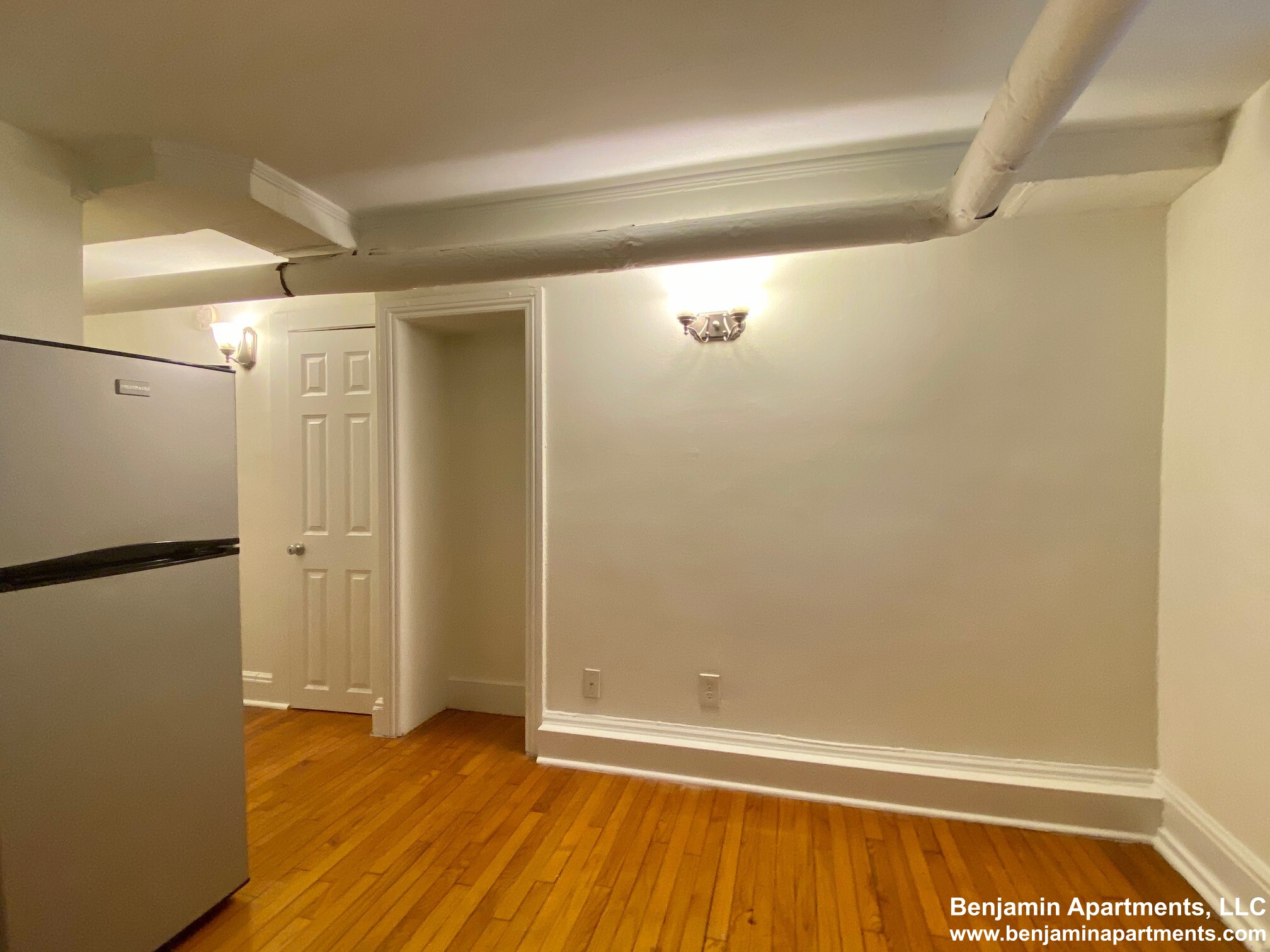 86 Charles St, Beacon Hill