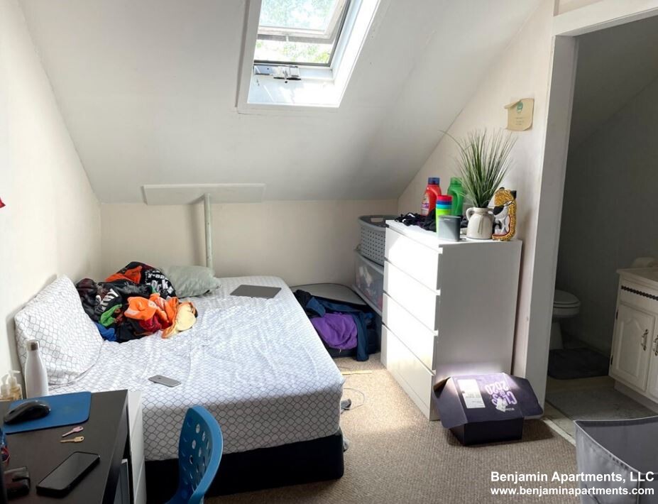 11 Holton St, Lower Allston