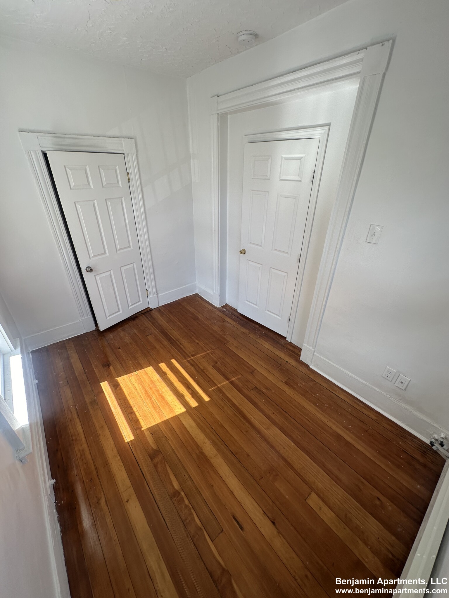 7 Greenville St, Roxbury