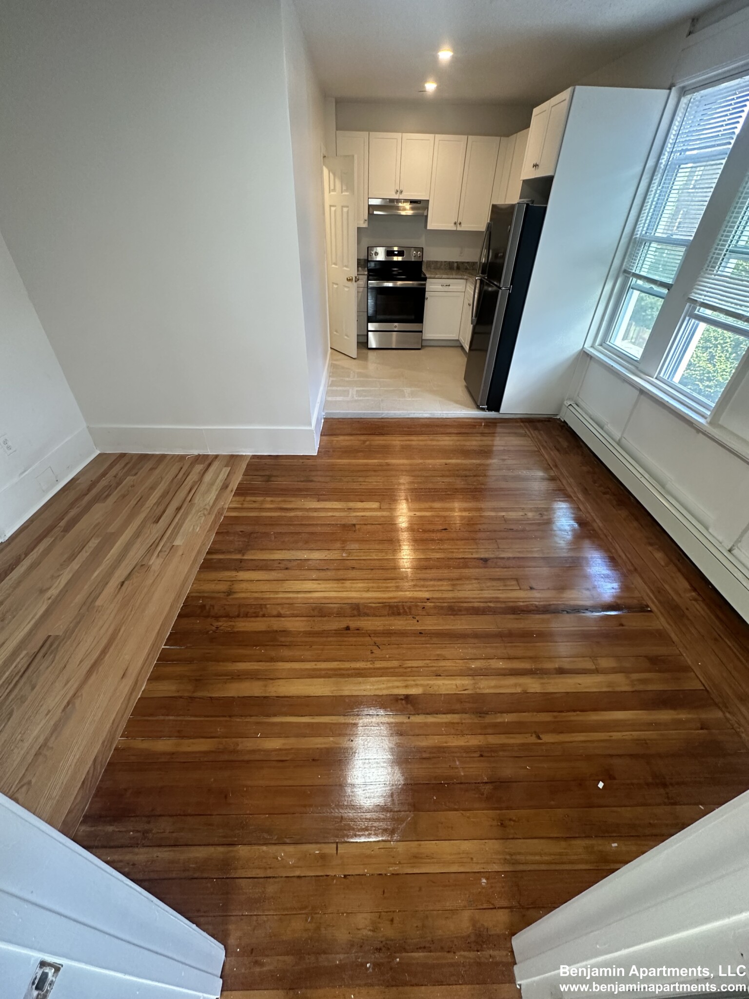 7 Greenville St, Roxbury