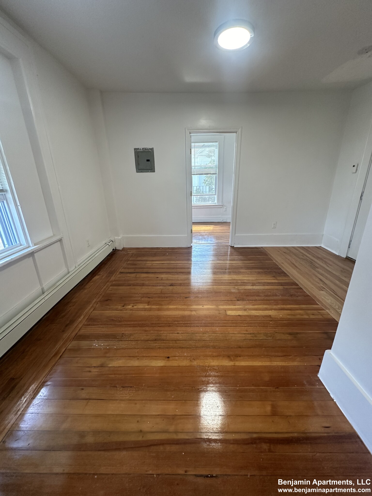 7 Greenville St, Roxbury