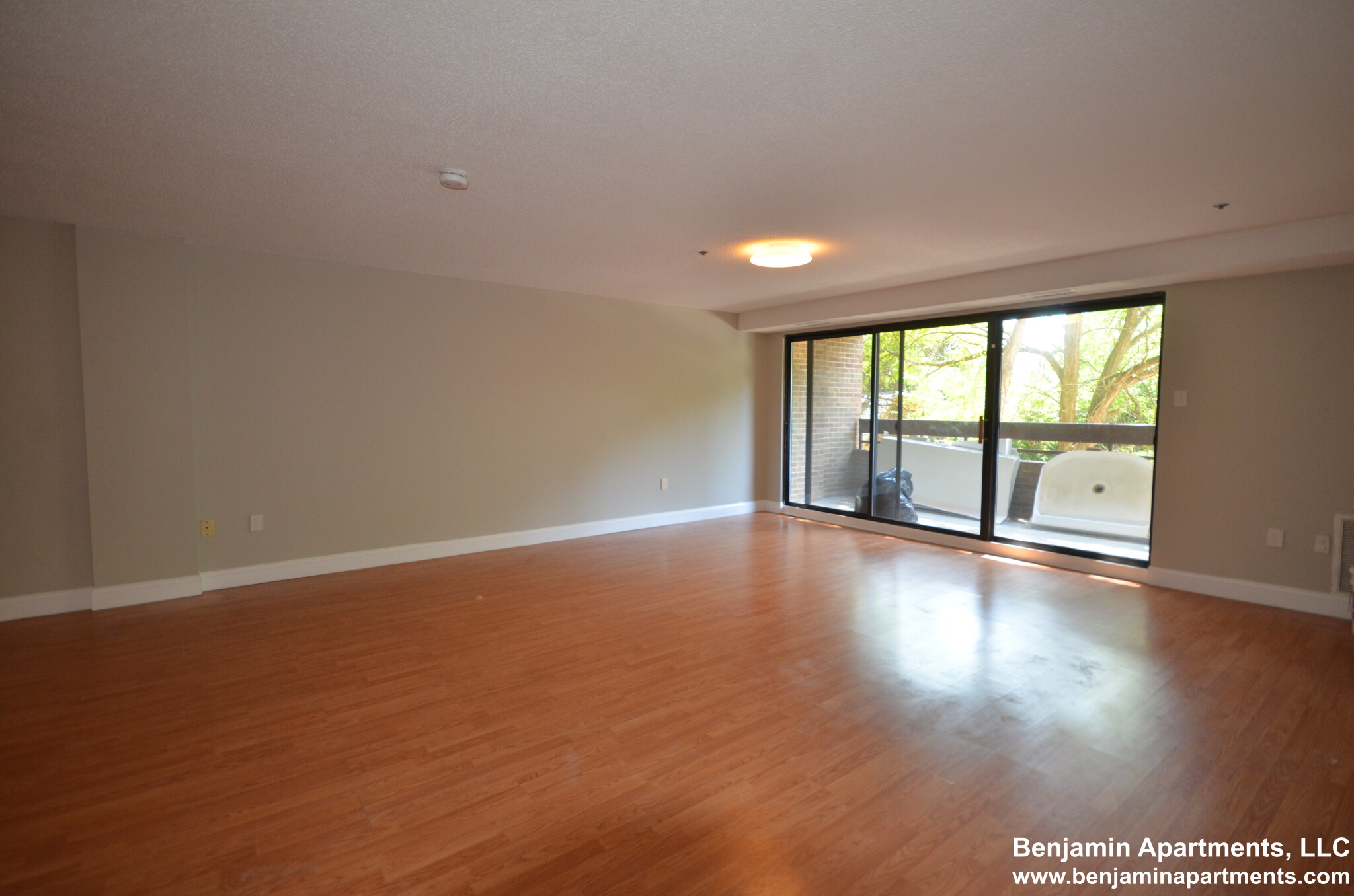 1111 Beacon St, Longwood