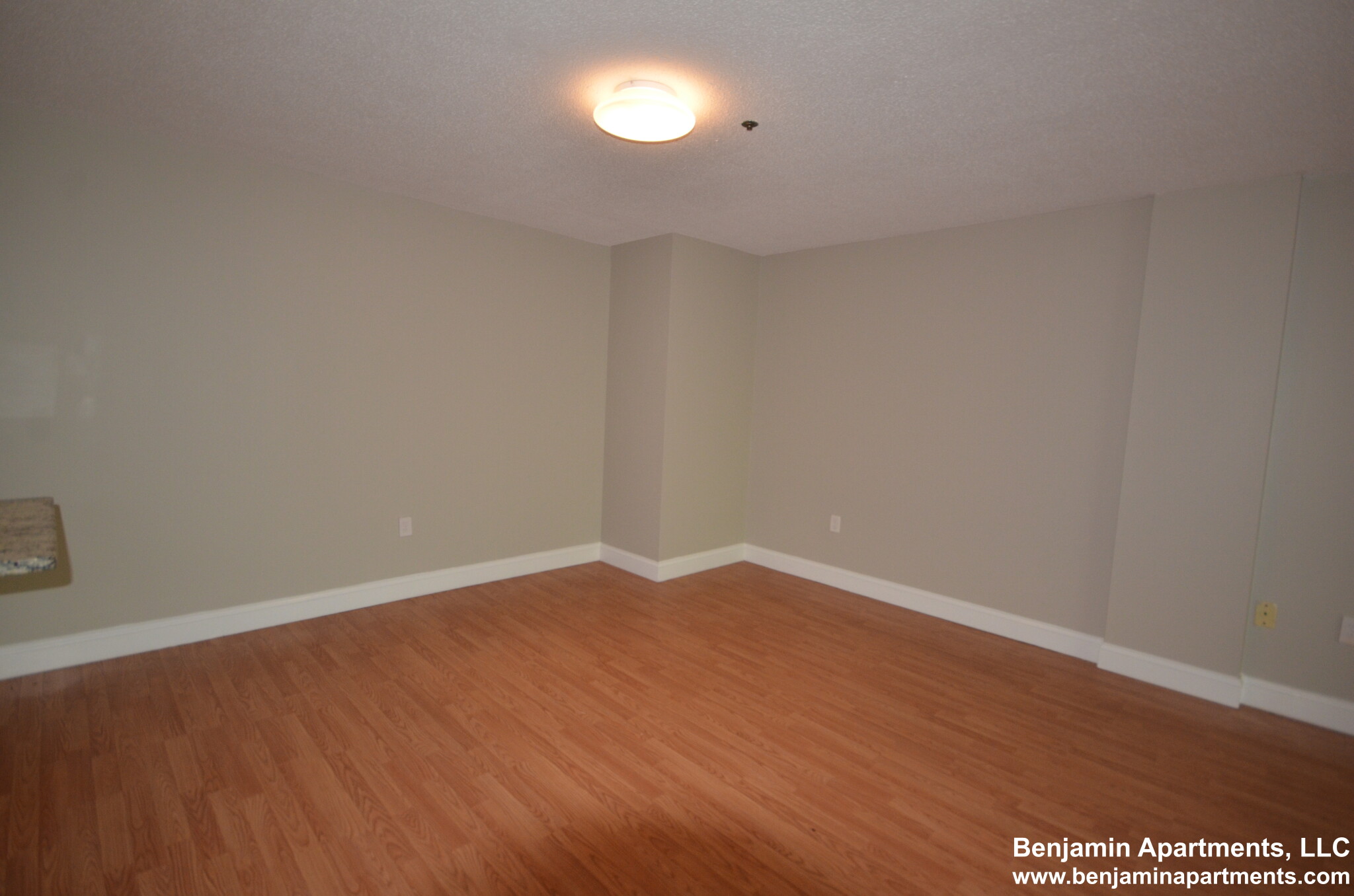 1111 Beacon St, Longwood