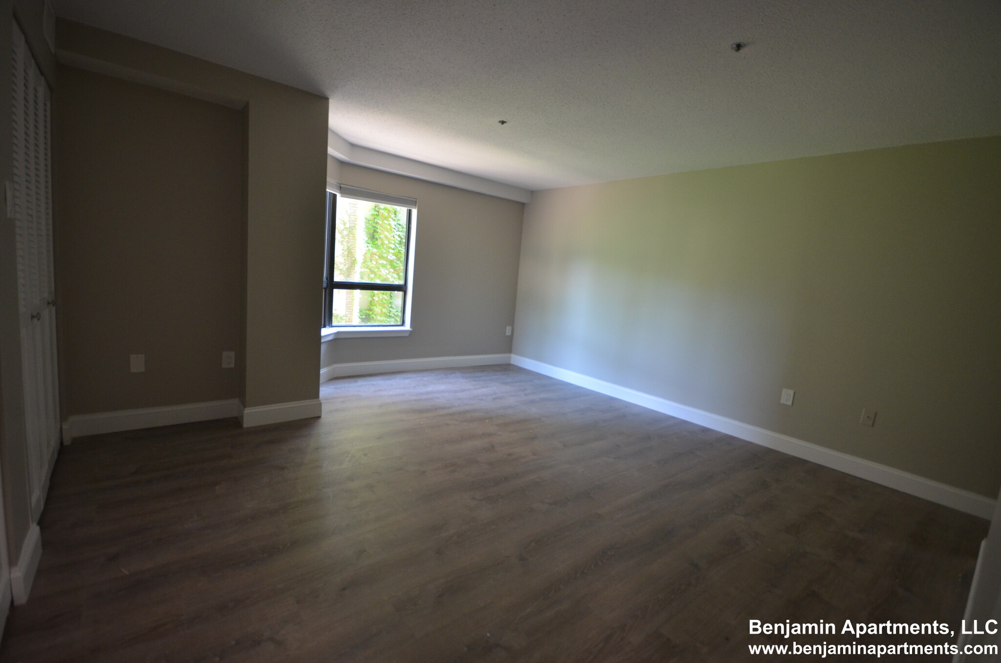 1111 Beacon St, Longwood