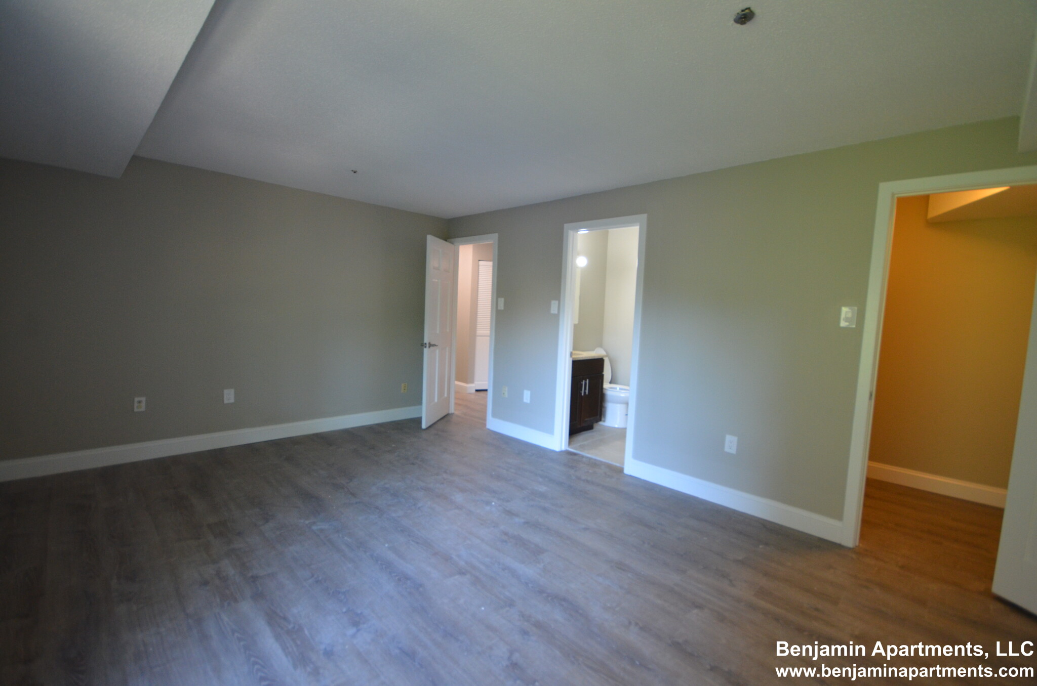 1111 Beacon St, Longwood