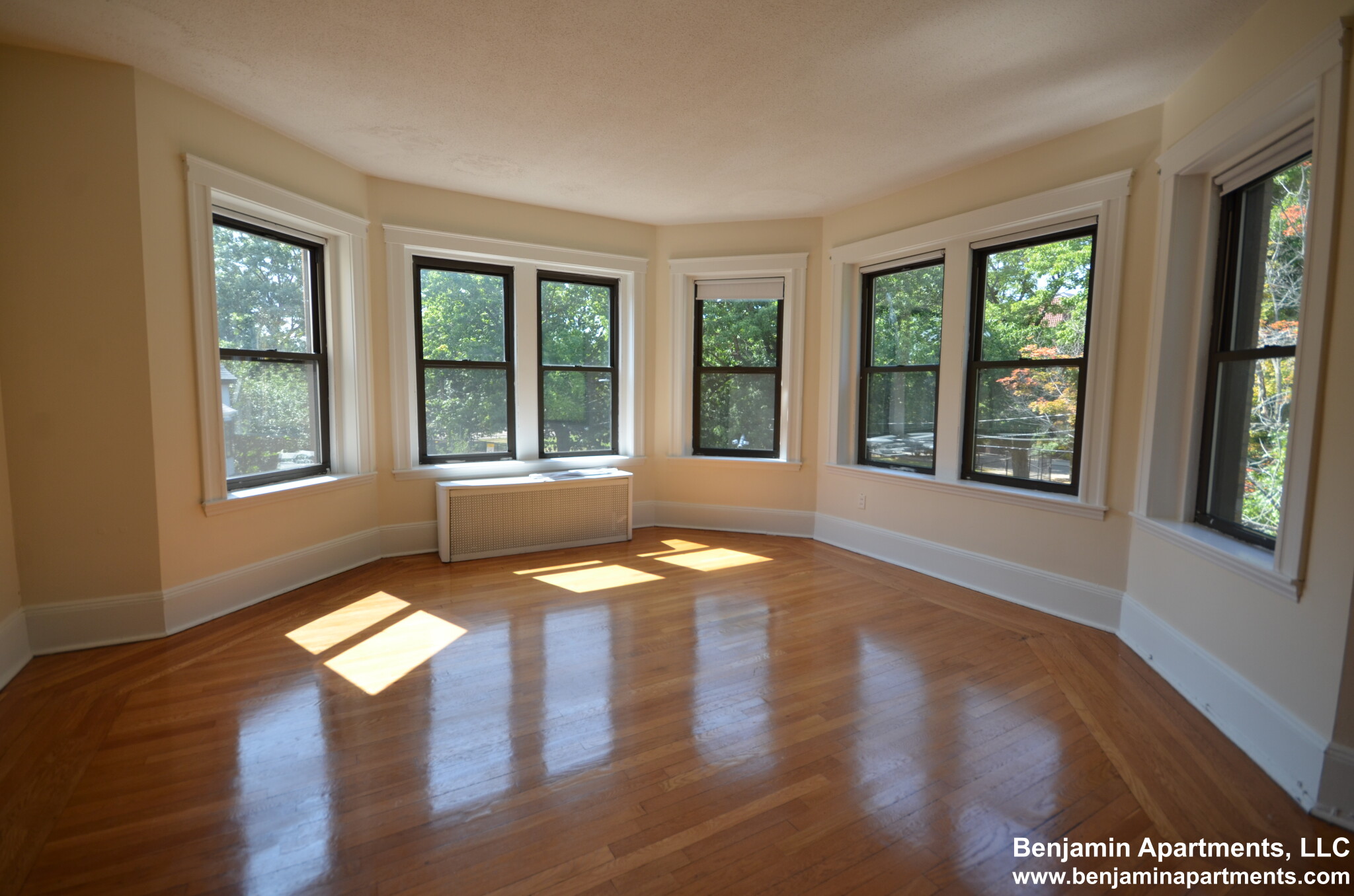 281 Saint Paul St, Brookline