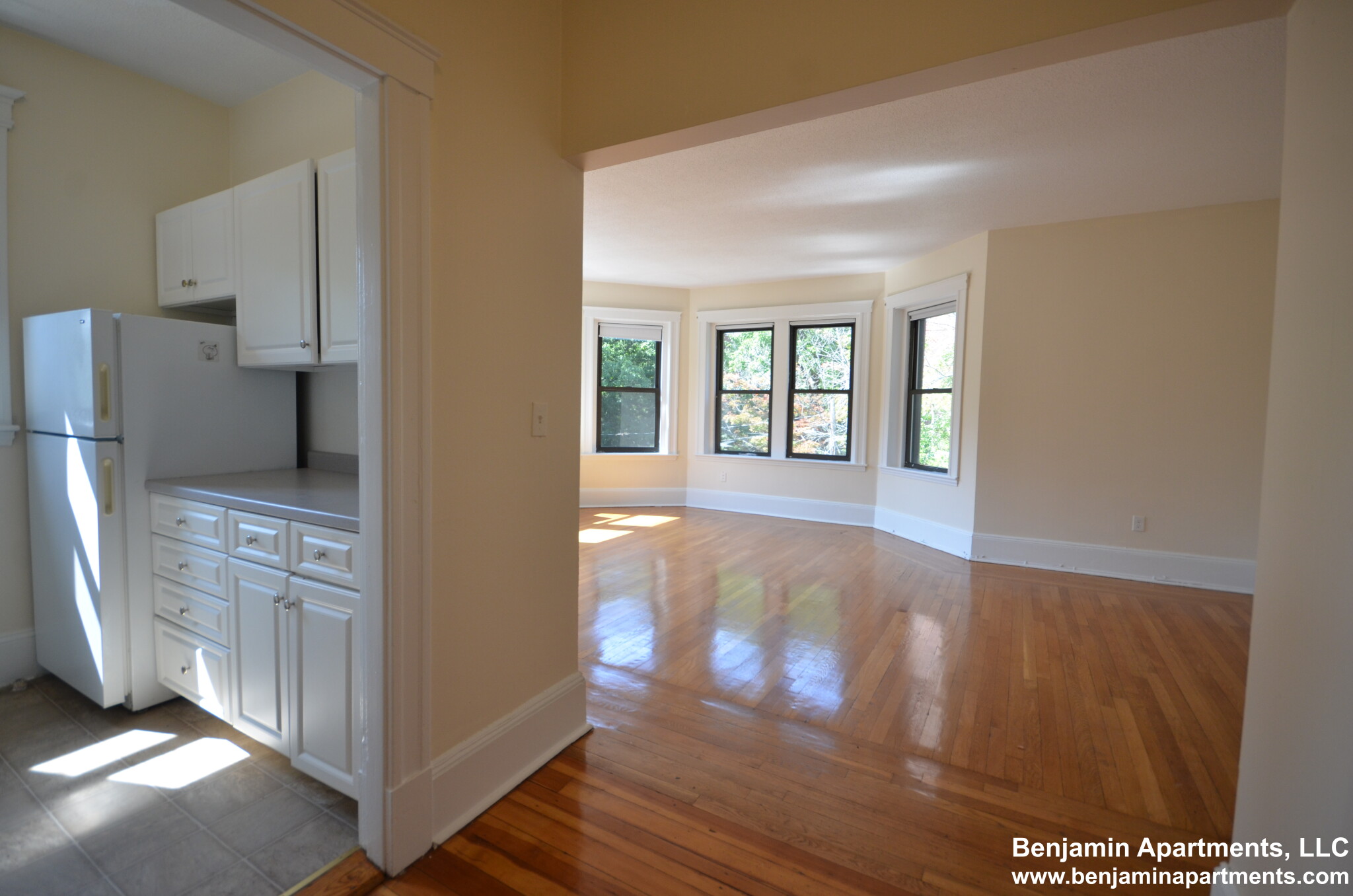 281 Saint Paul St, Brookline