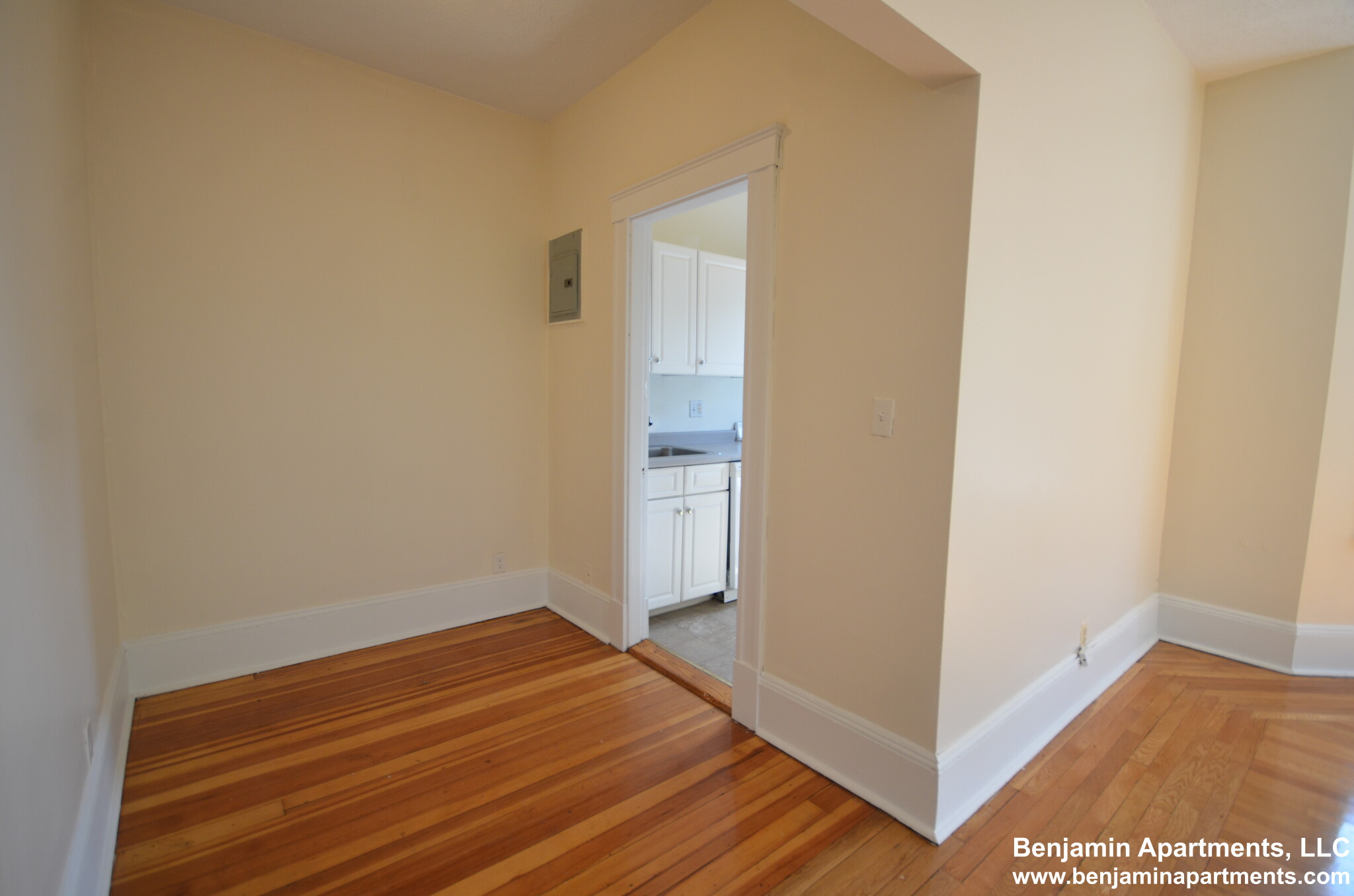 281 Saint Paul St, Brookline