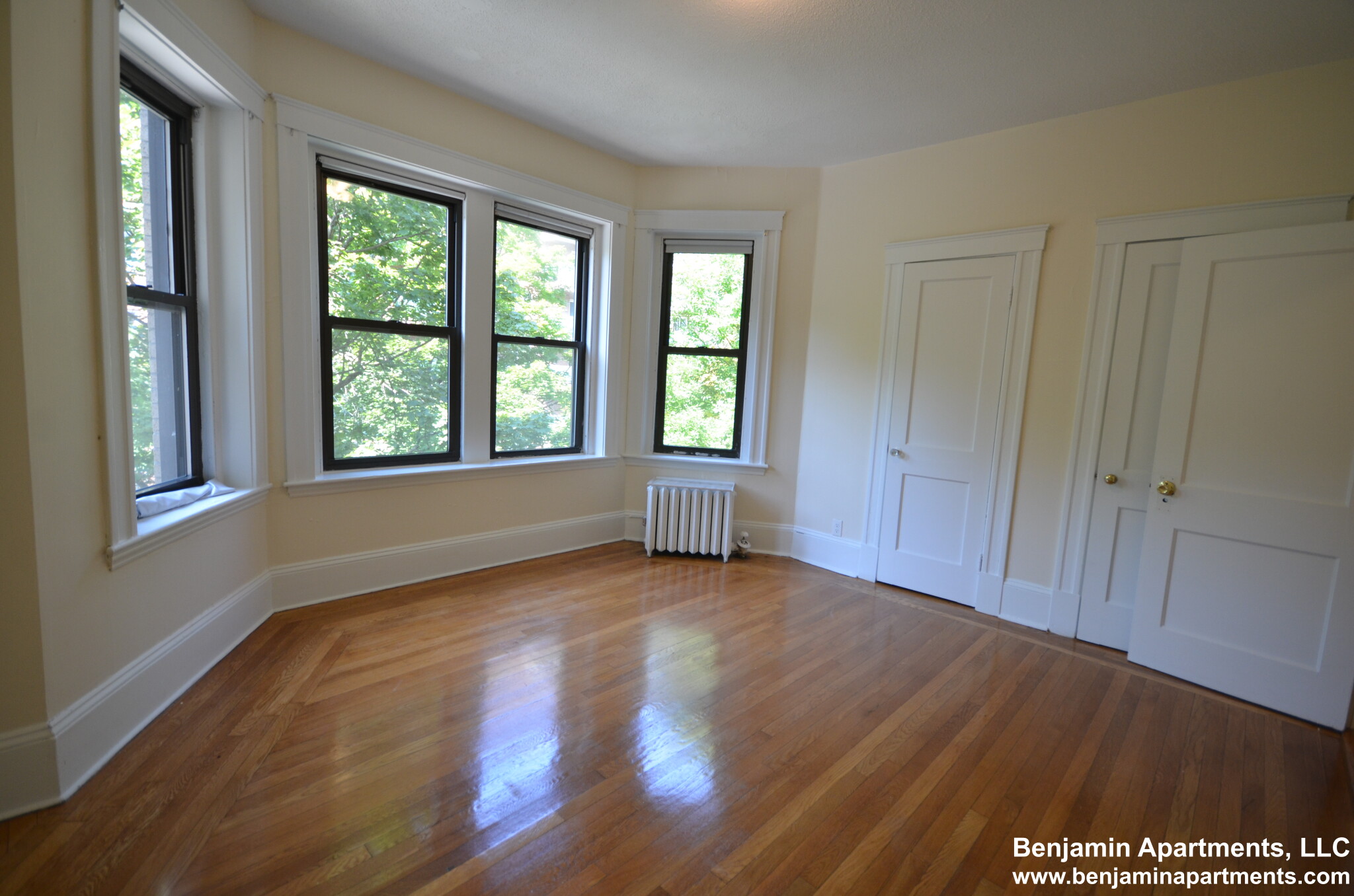 281 Saint Paul St, Brookline