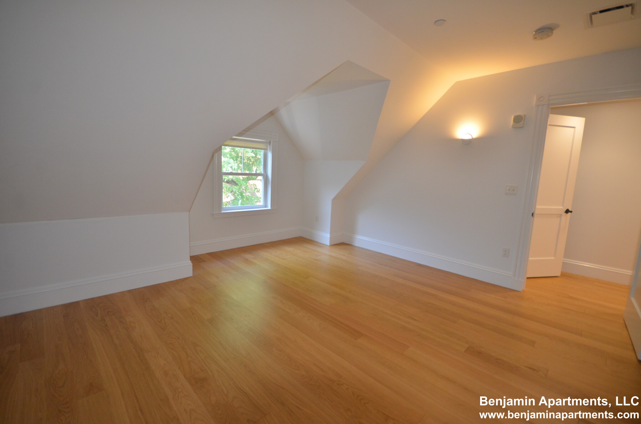 83 Gardner St, Allston