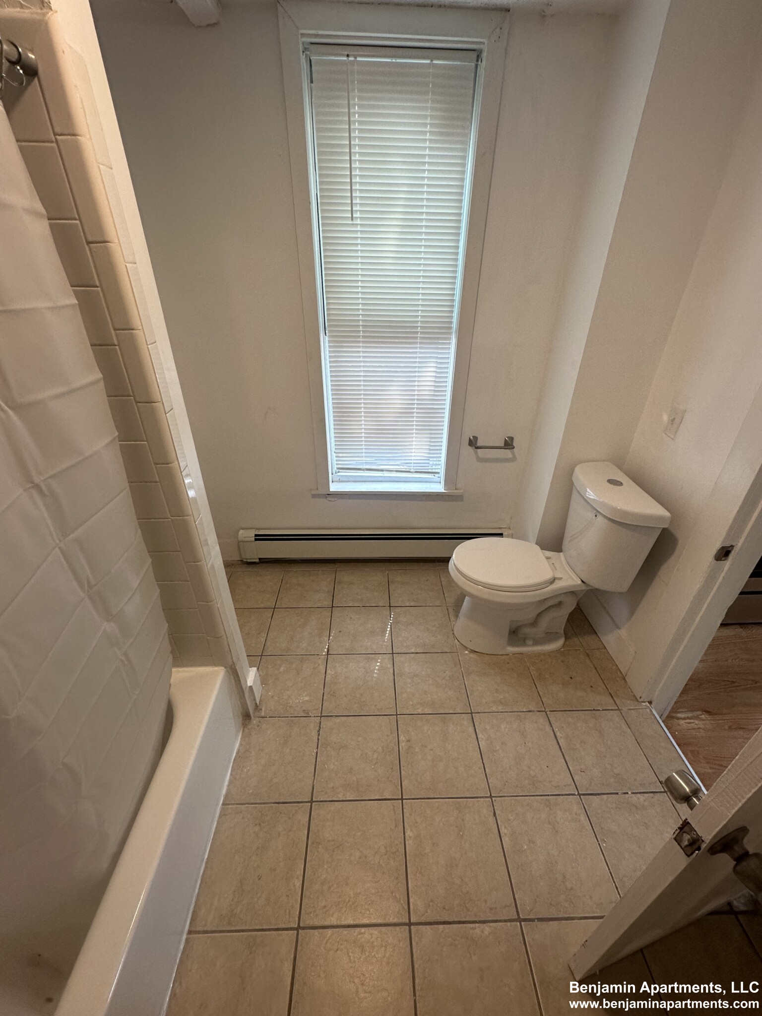 7 Greenville St, Roxbury