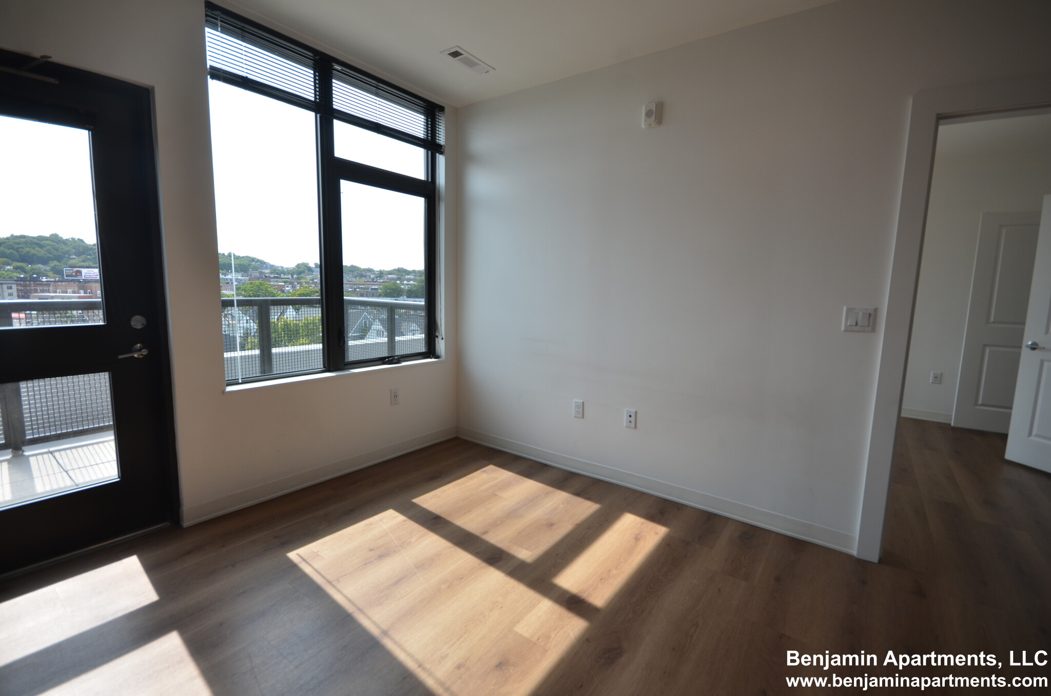 89 Brighton Ave, Allston