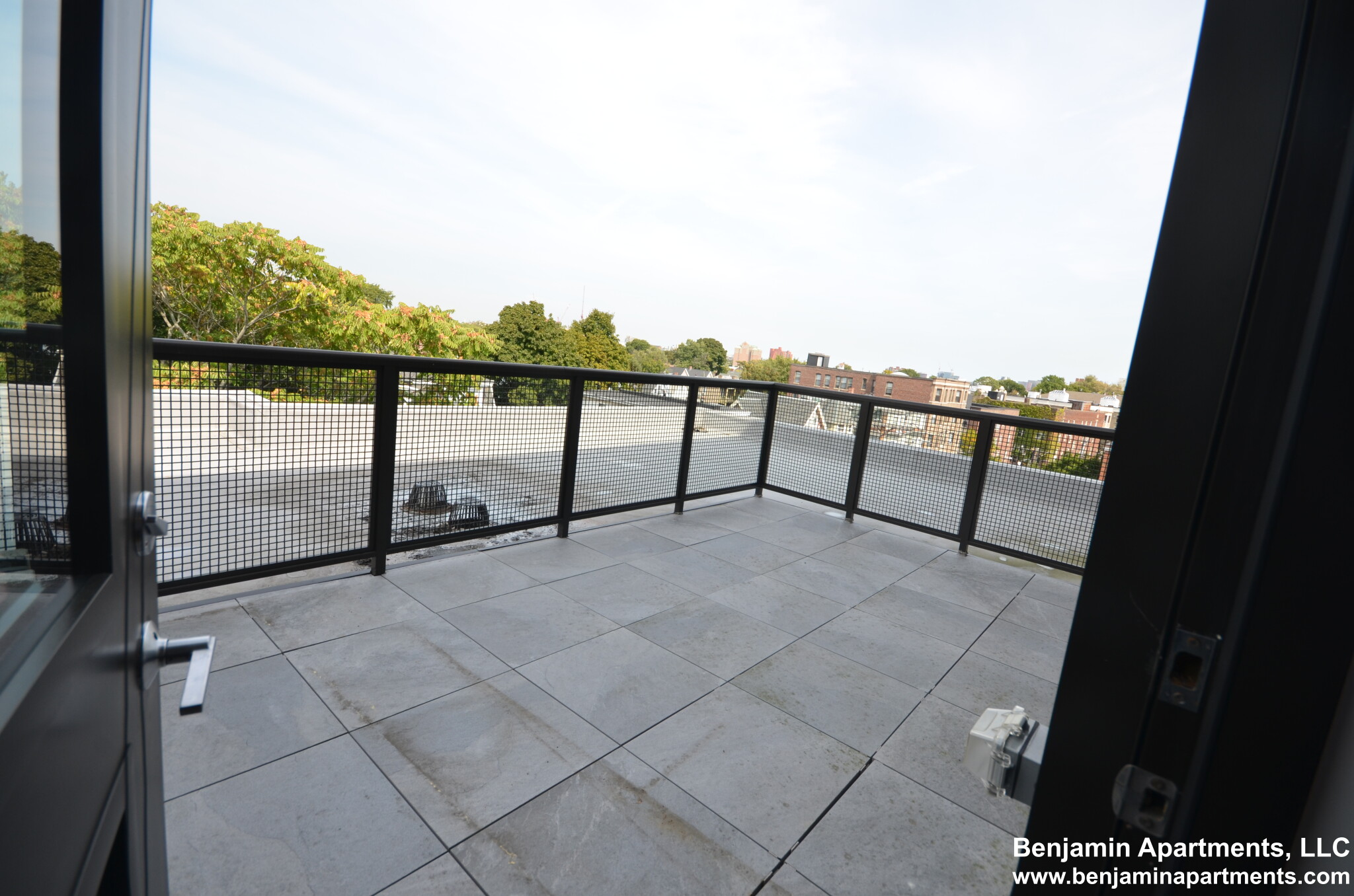 89 Brighton Ave, Allston