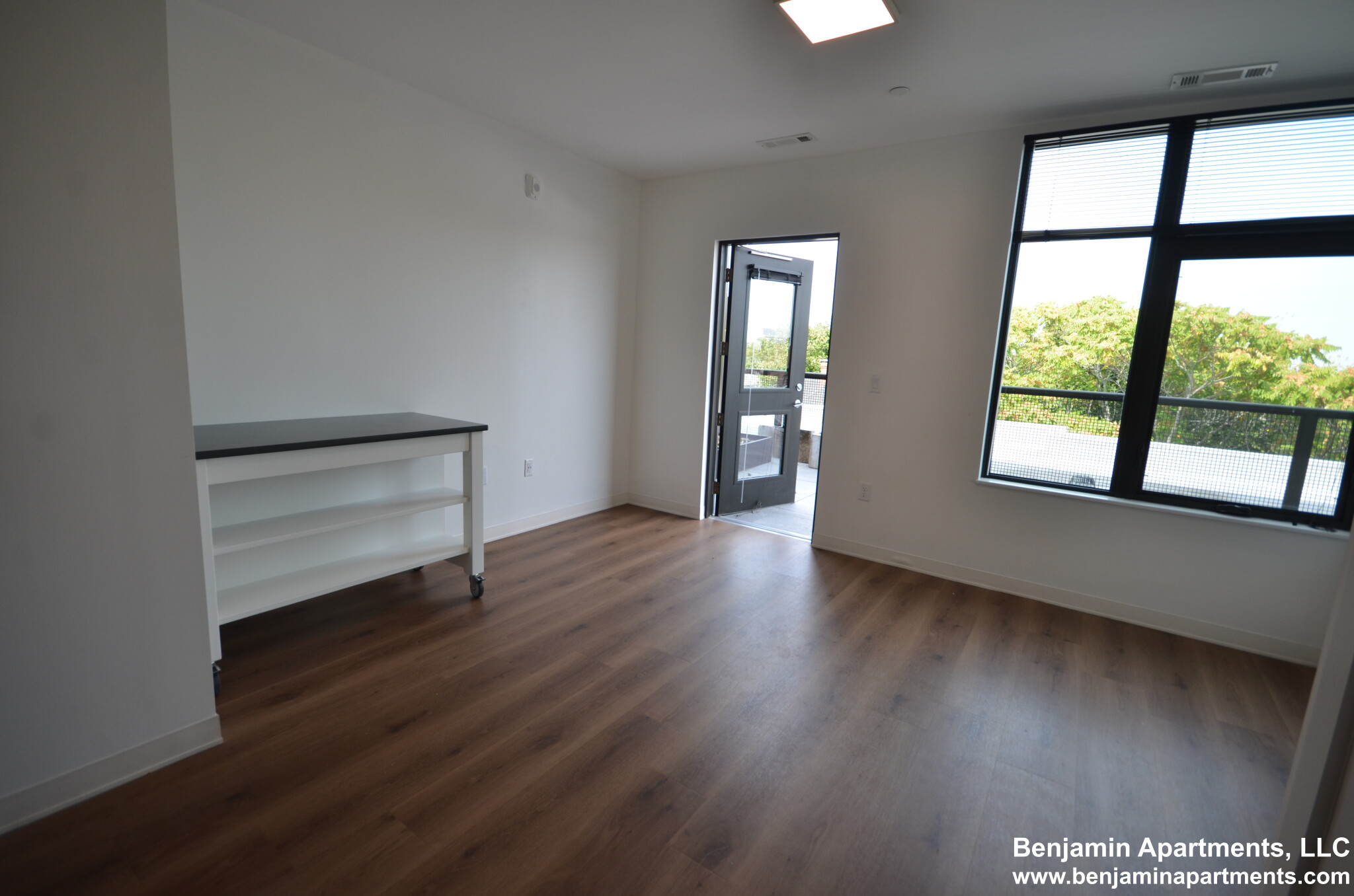 89 Brighton Ave, Allston