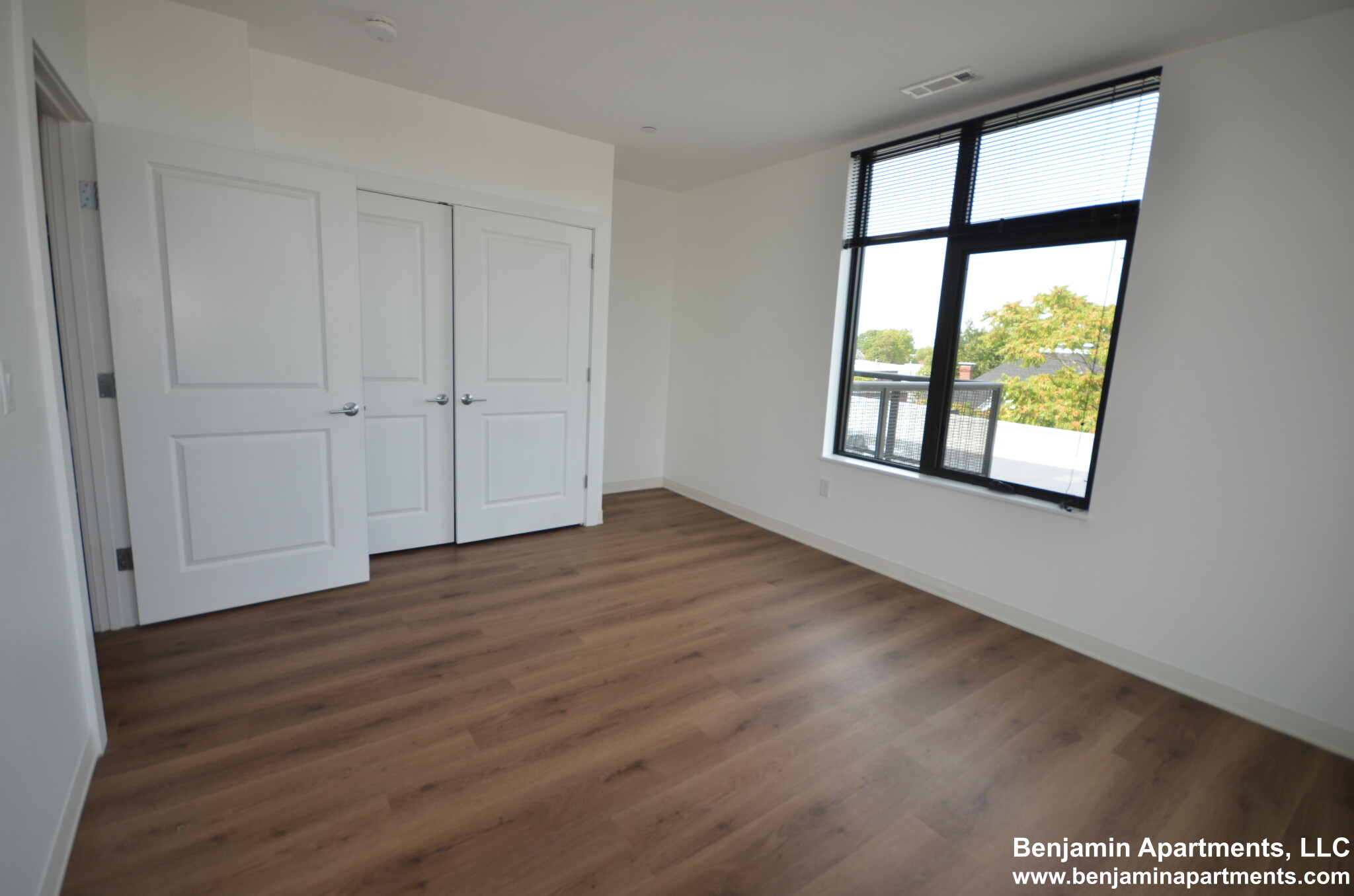 89 Brighton Ave, Allston