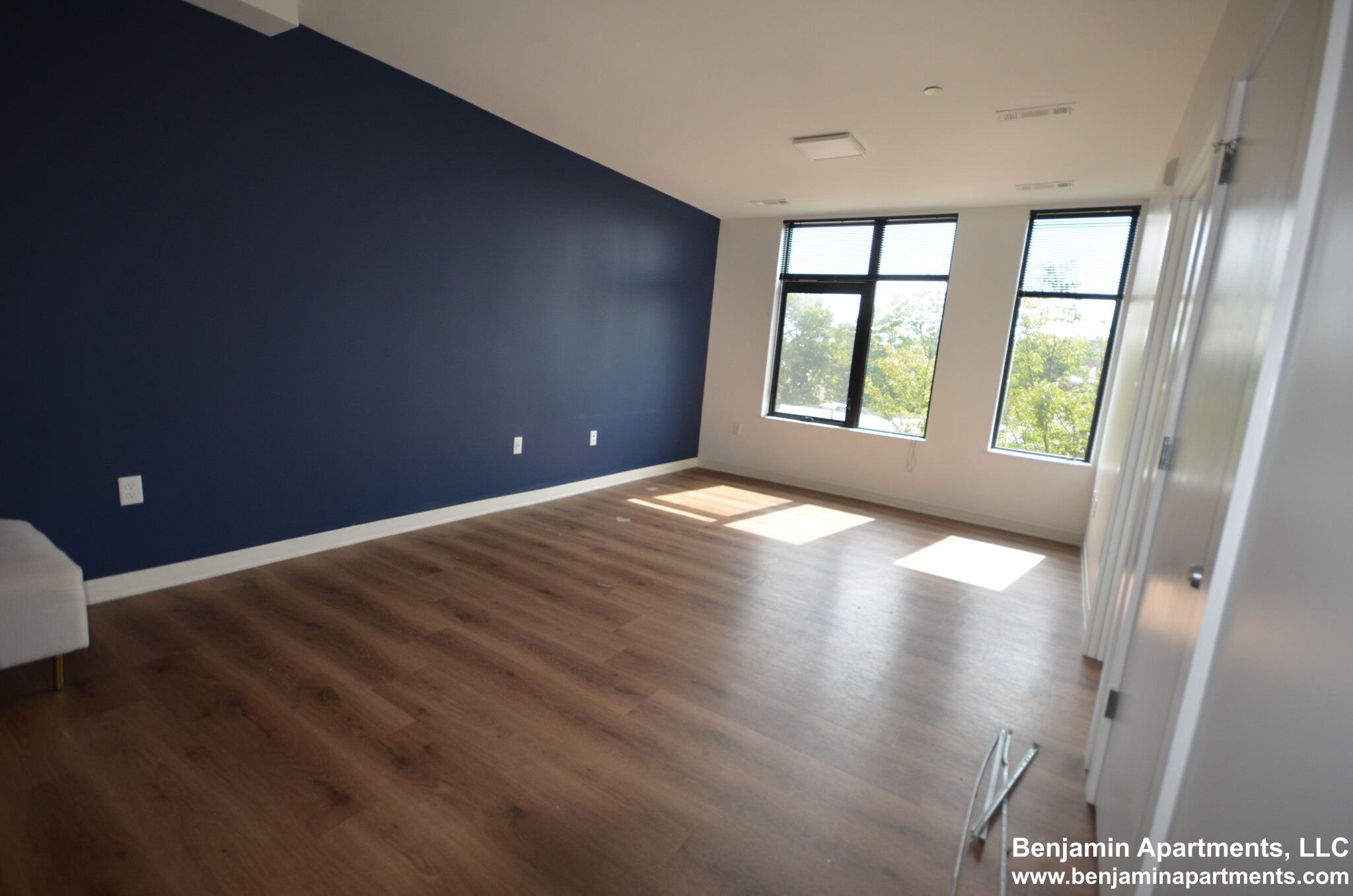 89 Brighton Ave, Allston