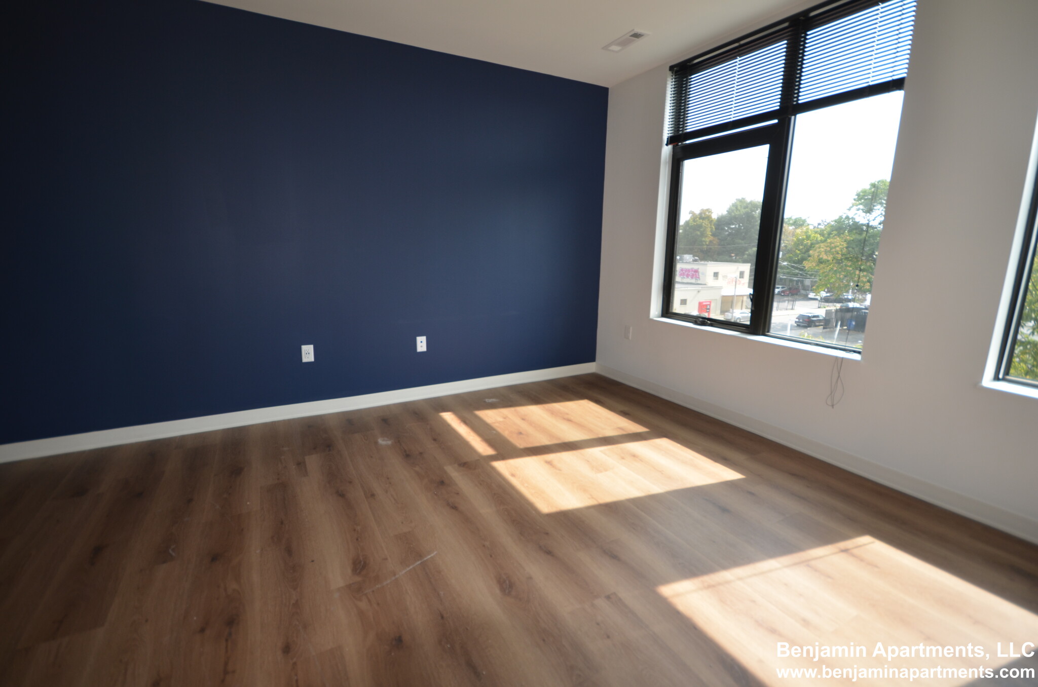 89 Brighton Ave, Allston