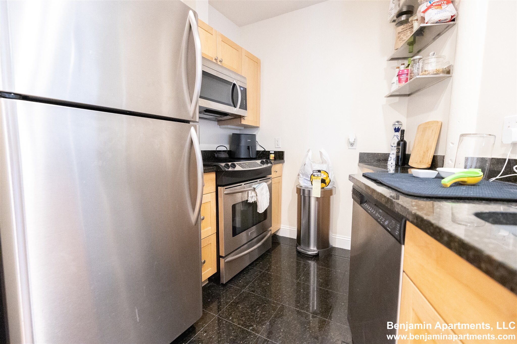 490 Harrison Ave, South End