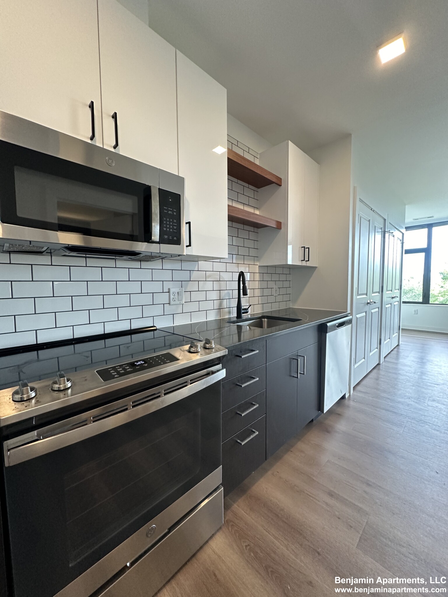 89 Brighton Ave, Allston