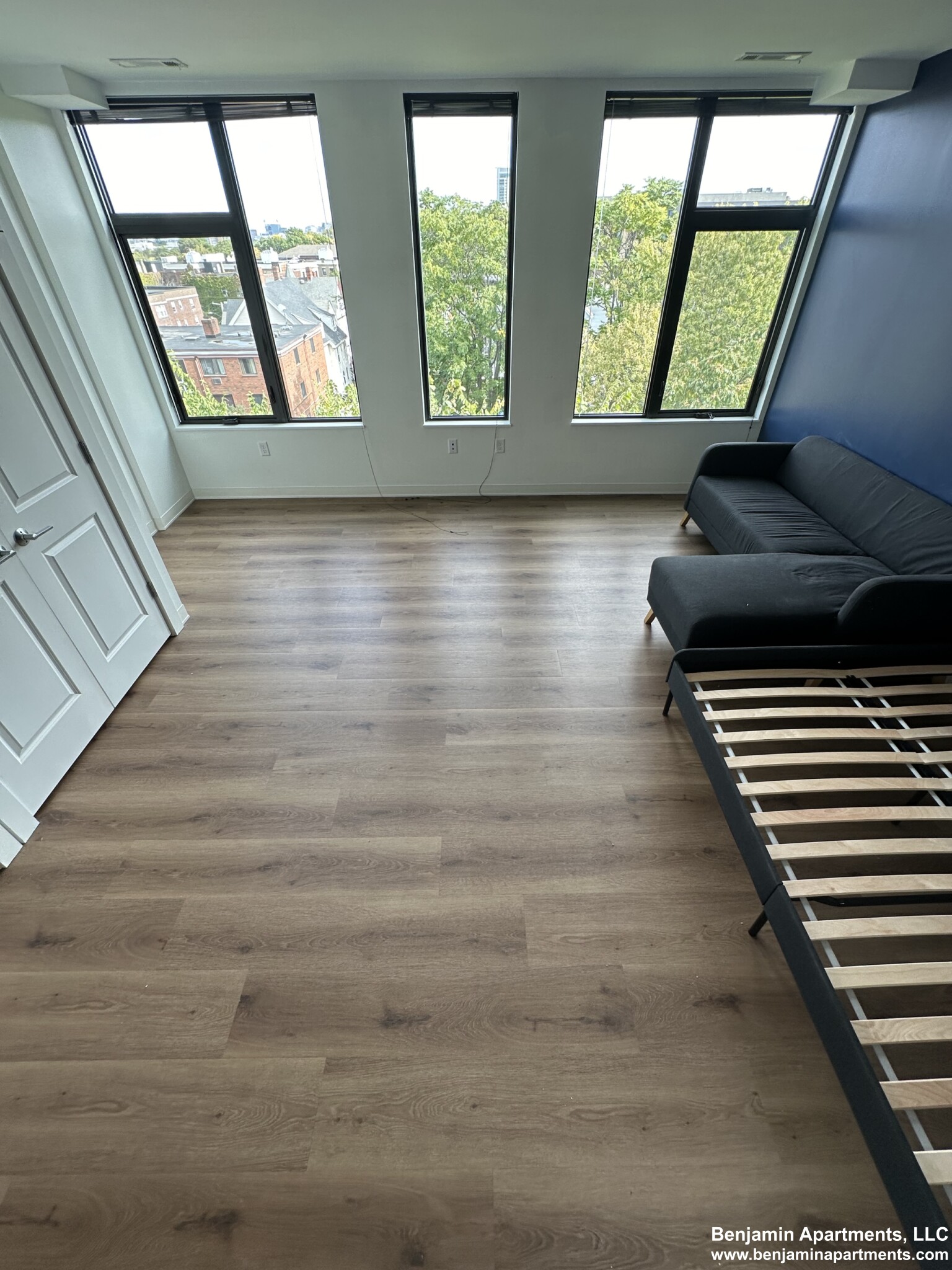 89 Brighton Ave, Allston