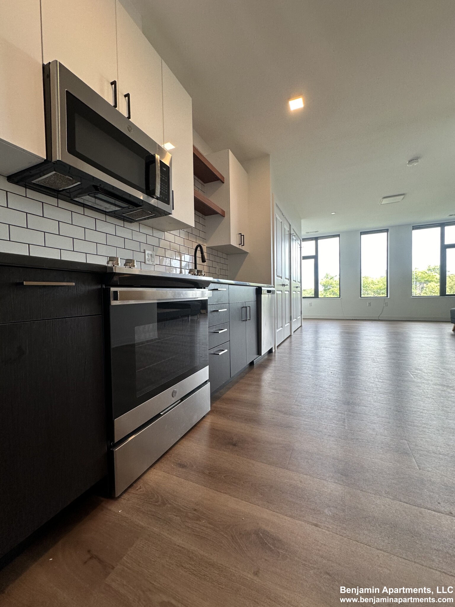 89 Brighton Ave, Allston