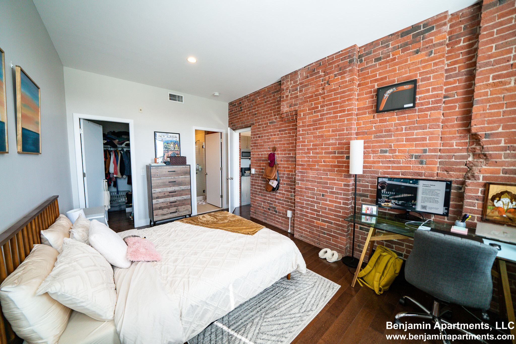 460 Harrison Ave, South End