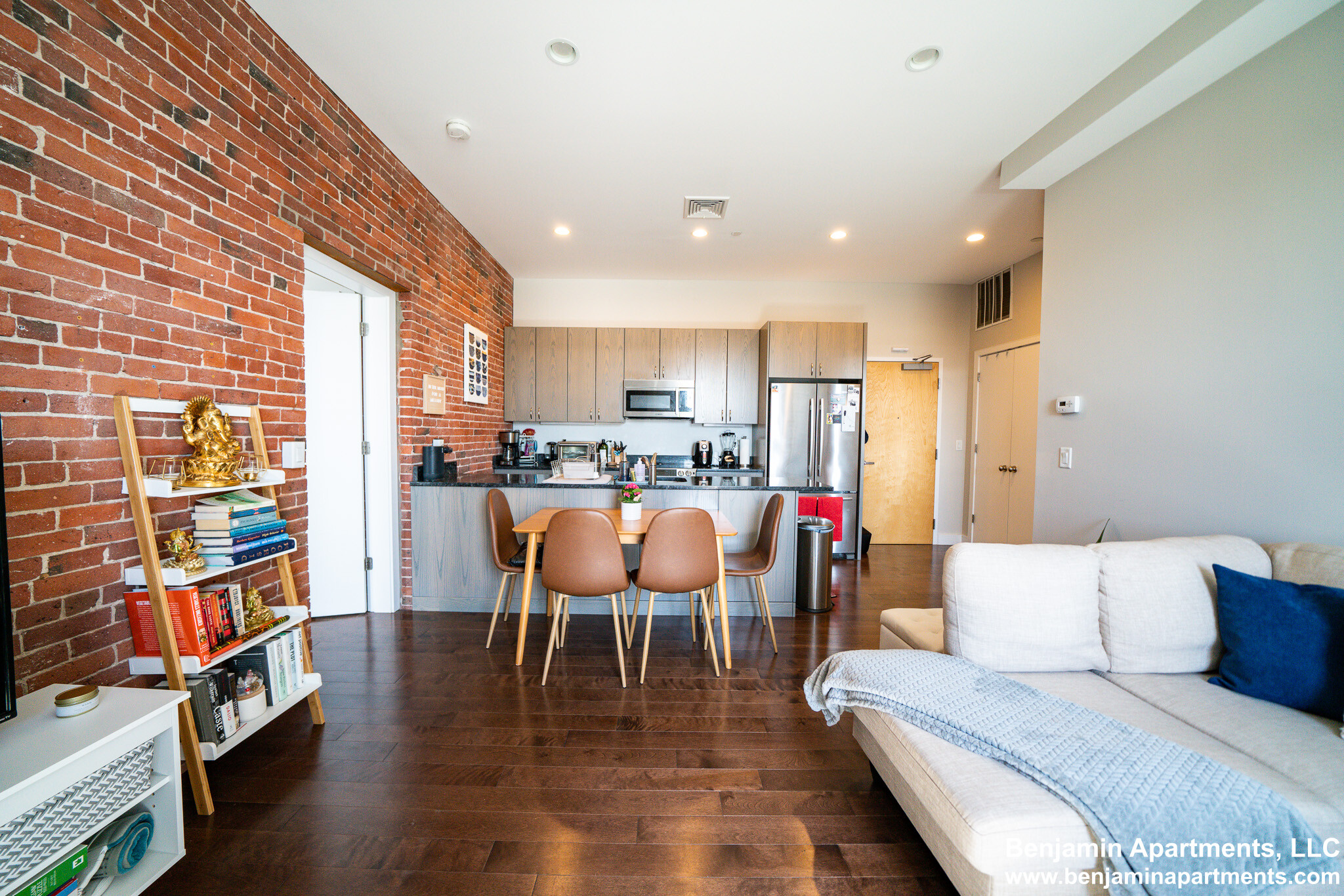 460 Harrison Ave, South End