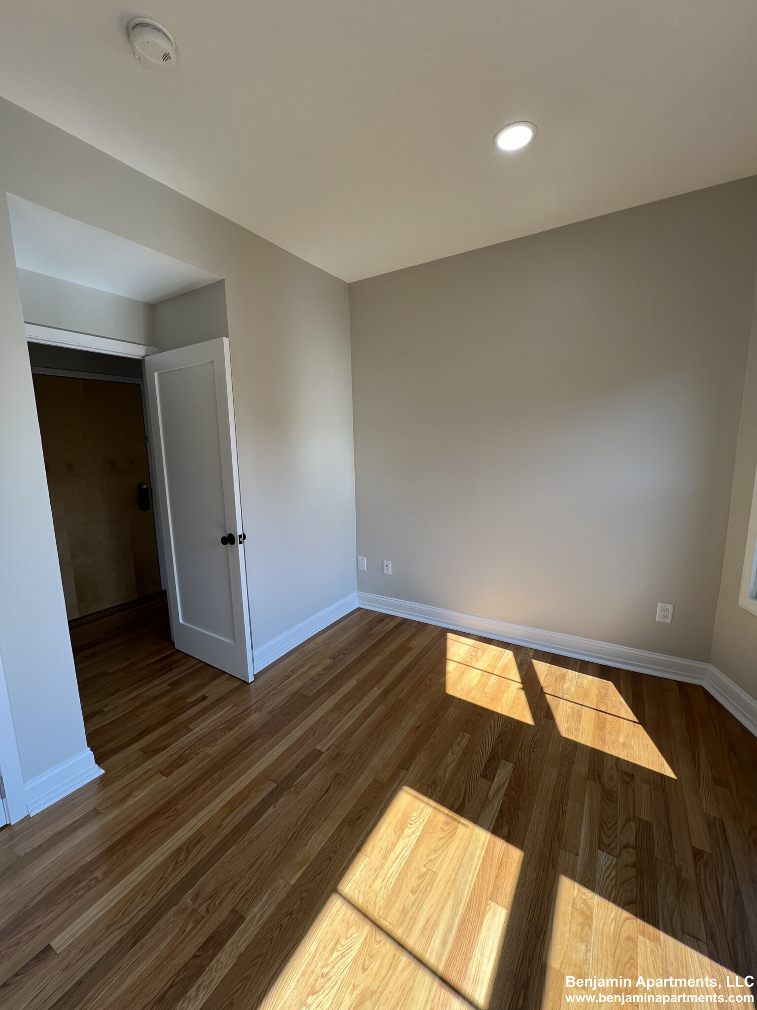 557 Columbus Ave, South End