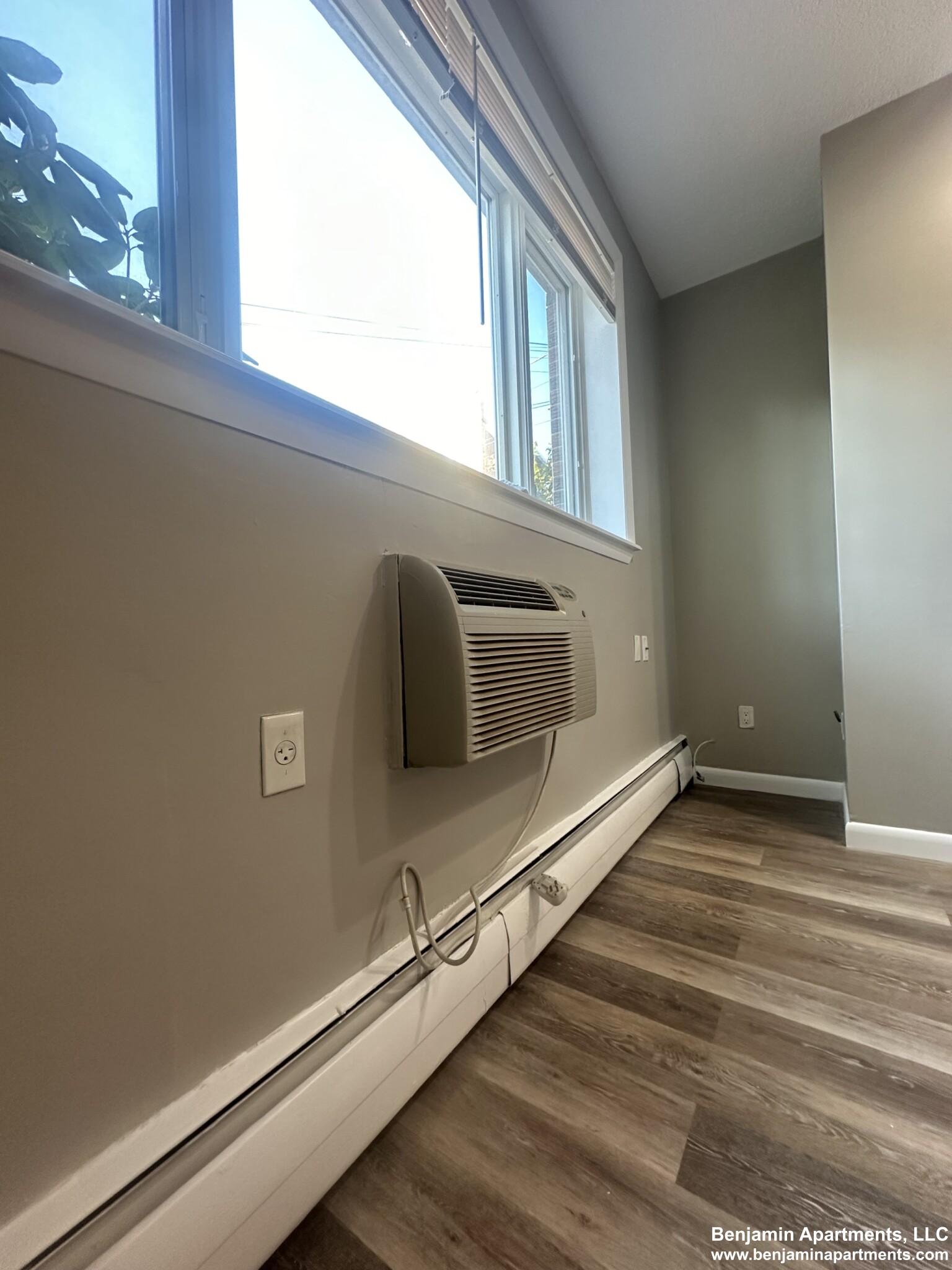 50 Evergreen St, Jamaica Plain