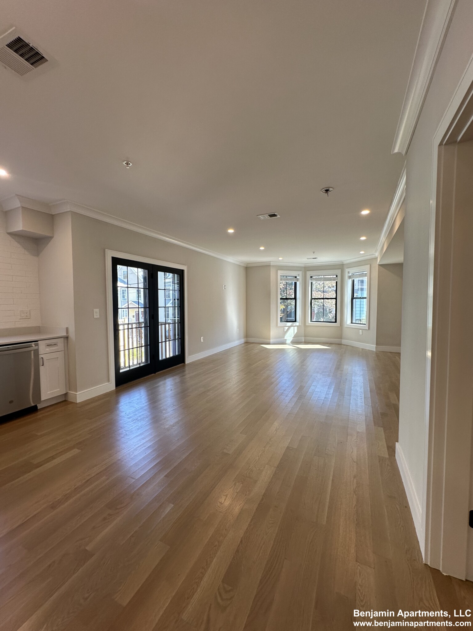 279 Lamartine St, Jamaica Plain