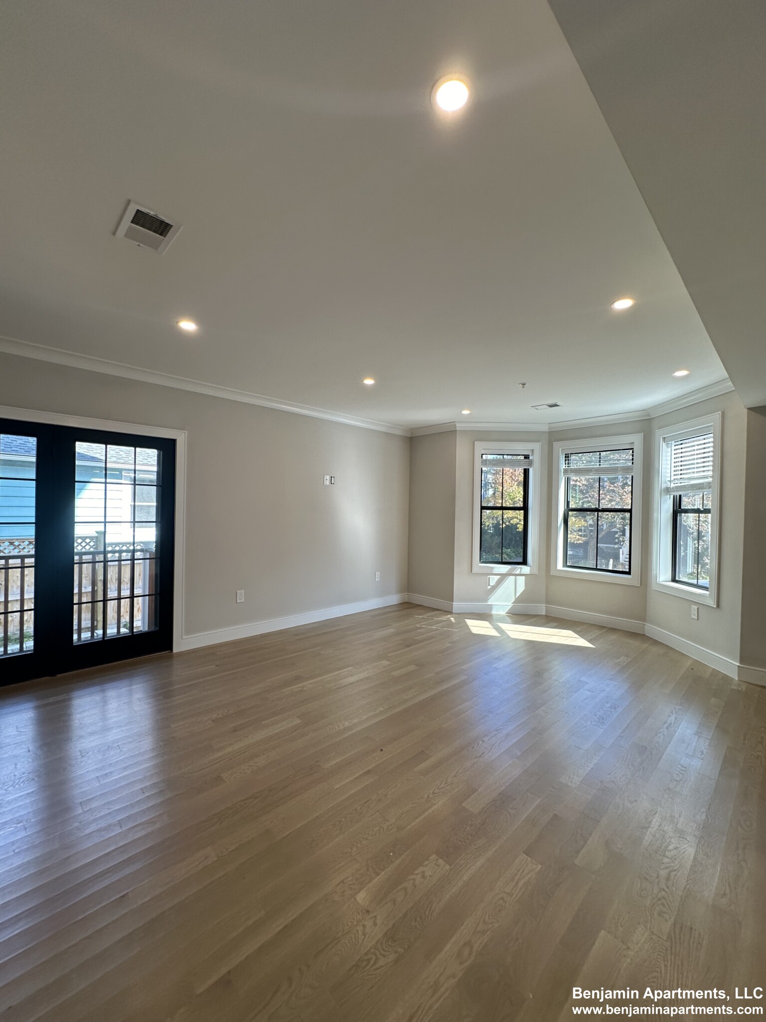 279 Lamartine St, Jamaica Plain