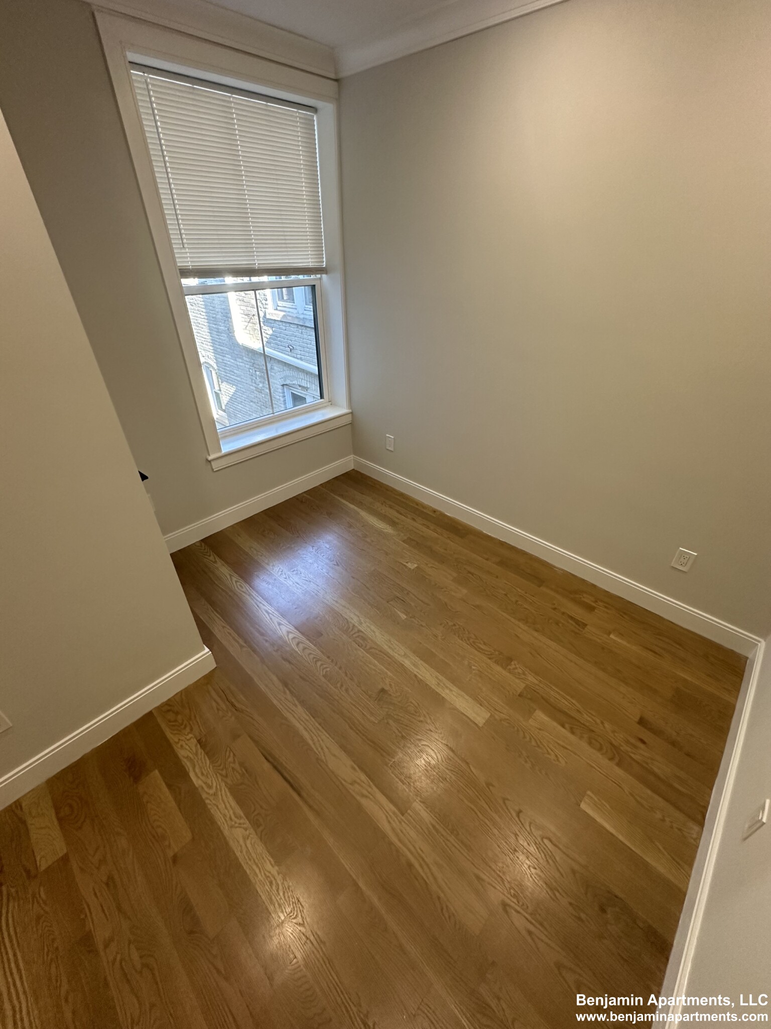 47 Englewood Ave, Brighton