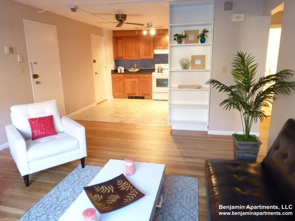 70 Jamaicaway, Jamaica Plain