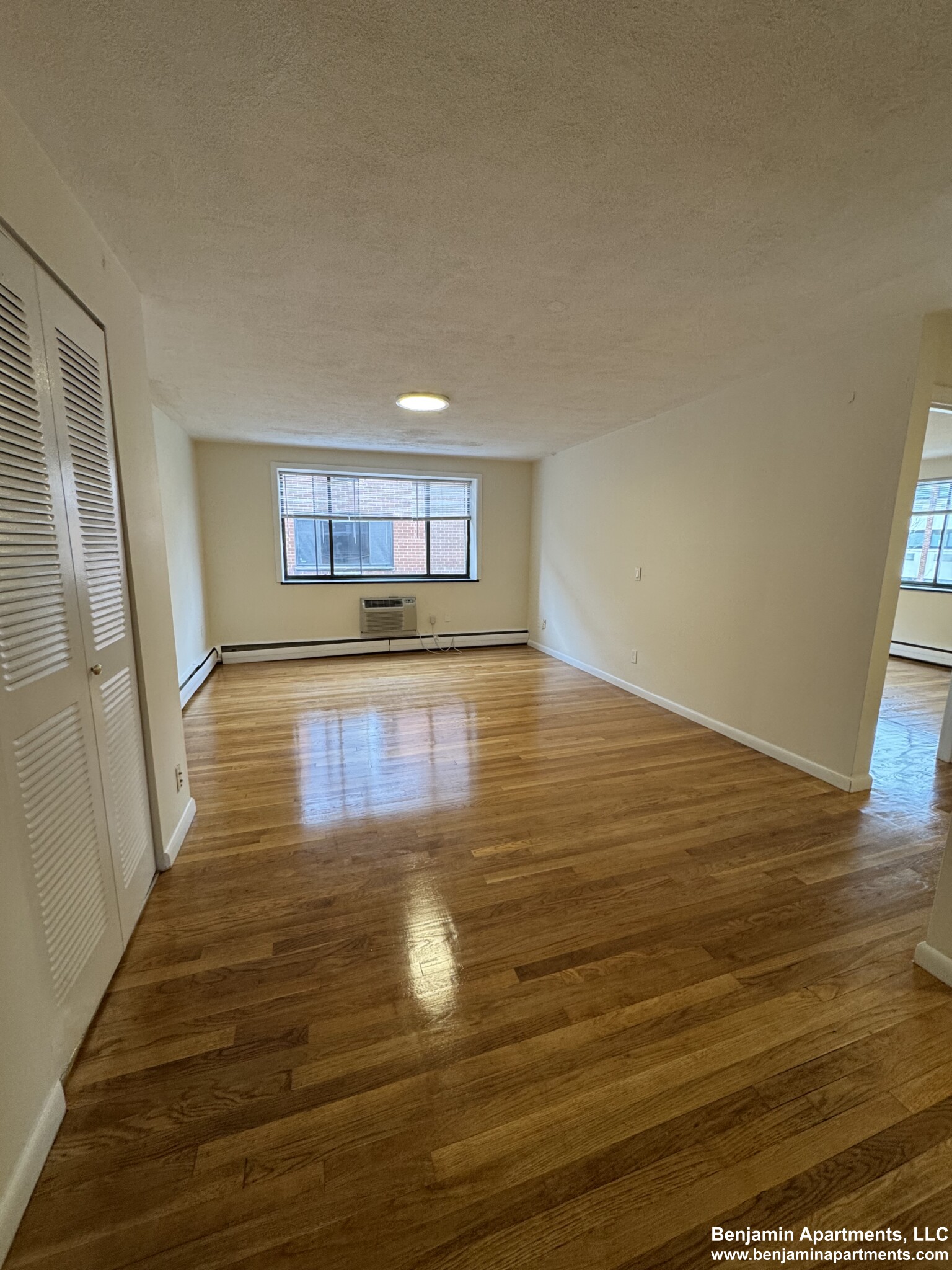 222 Babcock St, North Brookline