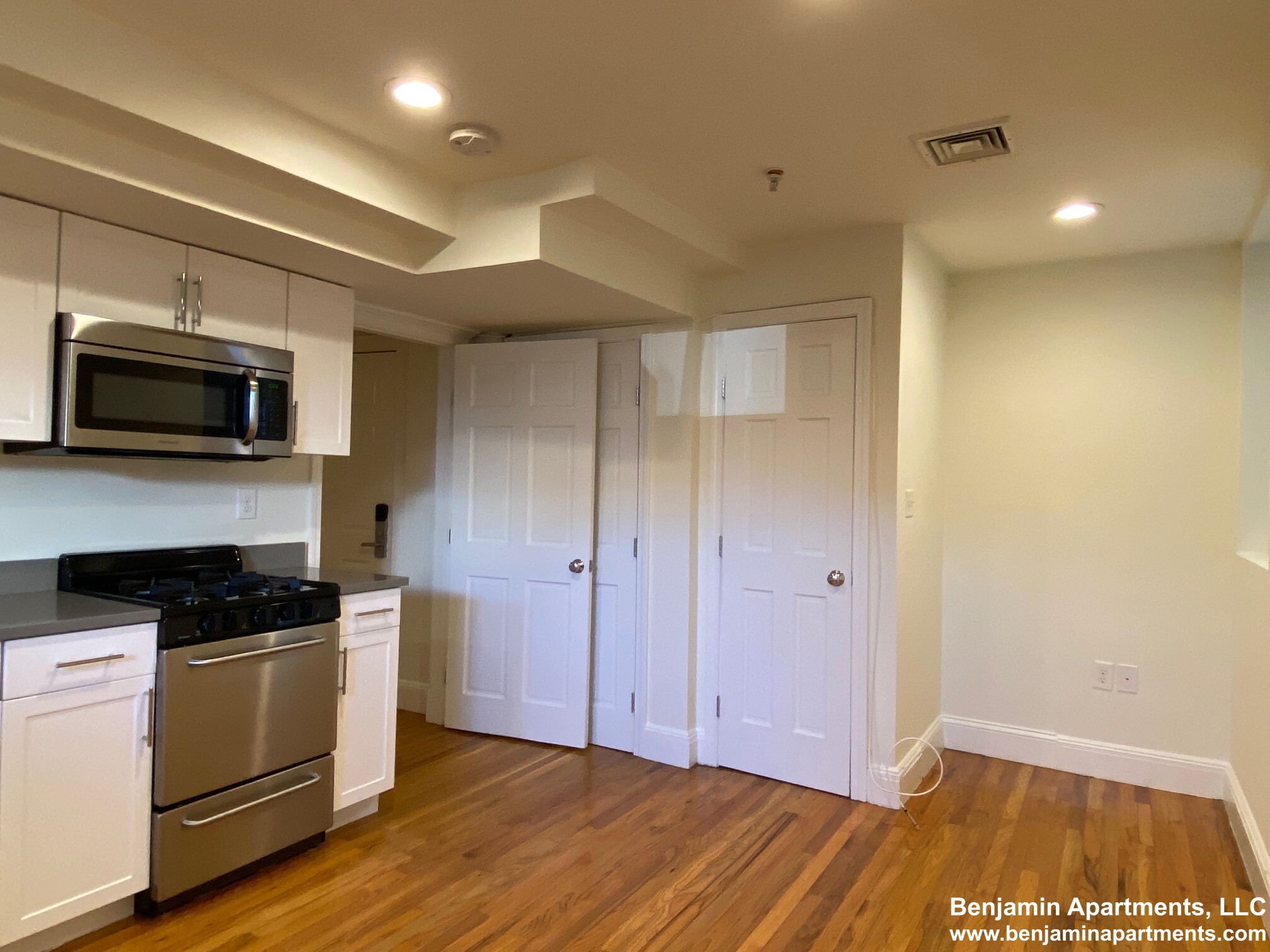 10 Brainerd Rd, Allston