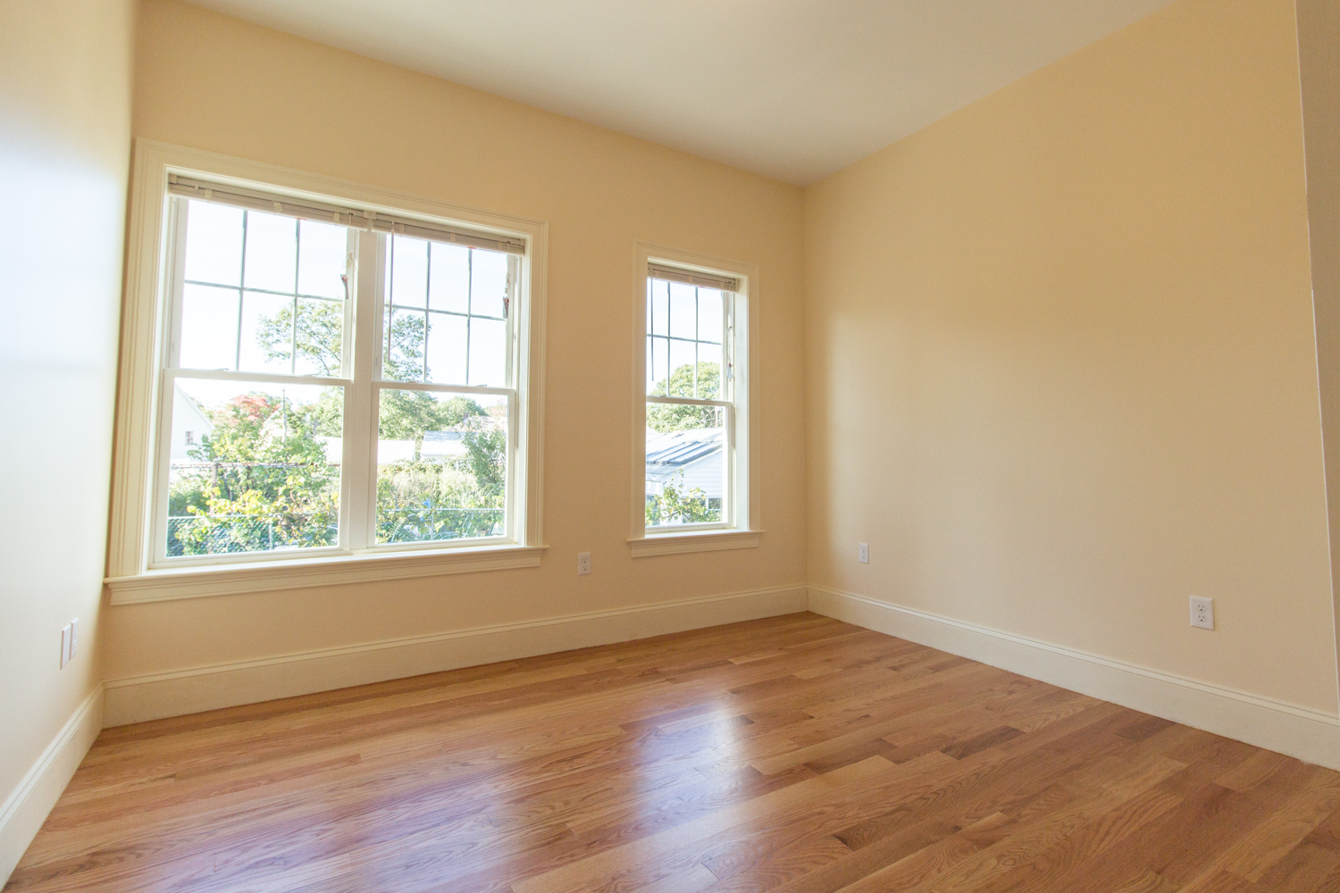 5165 Washington St, West Roxbury