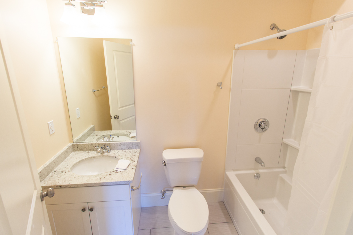 5165 Washington St, West Roxbury