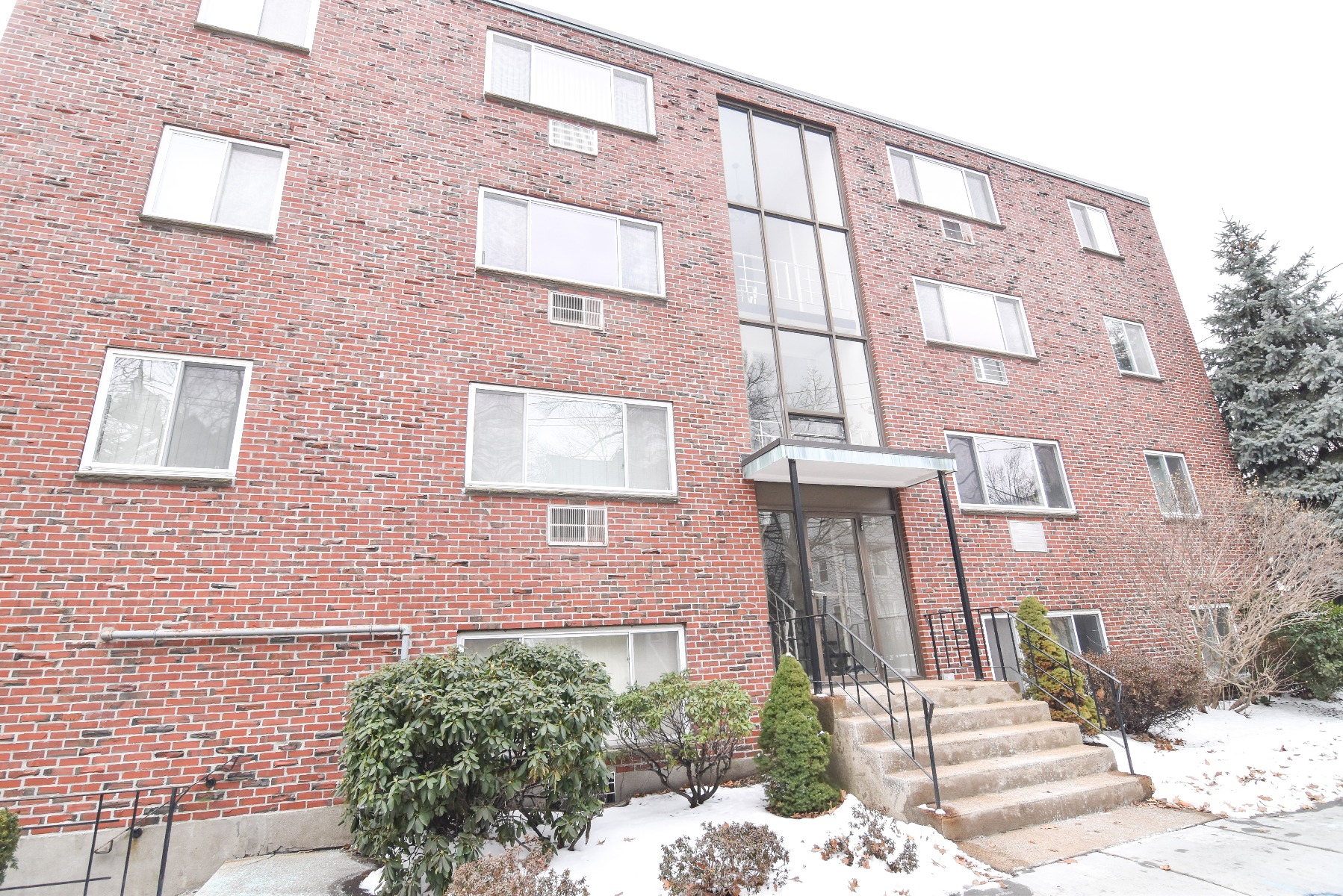 2 bed, 1 bath apartment for rent at 81 Green St Unit 16, Brookline — photo 12 of 13