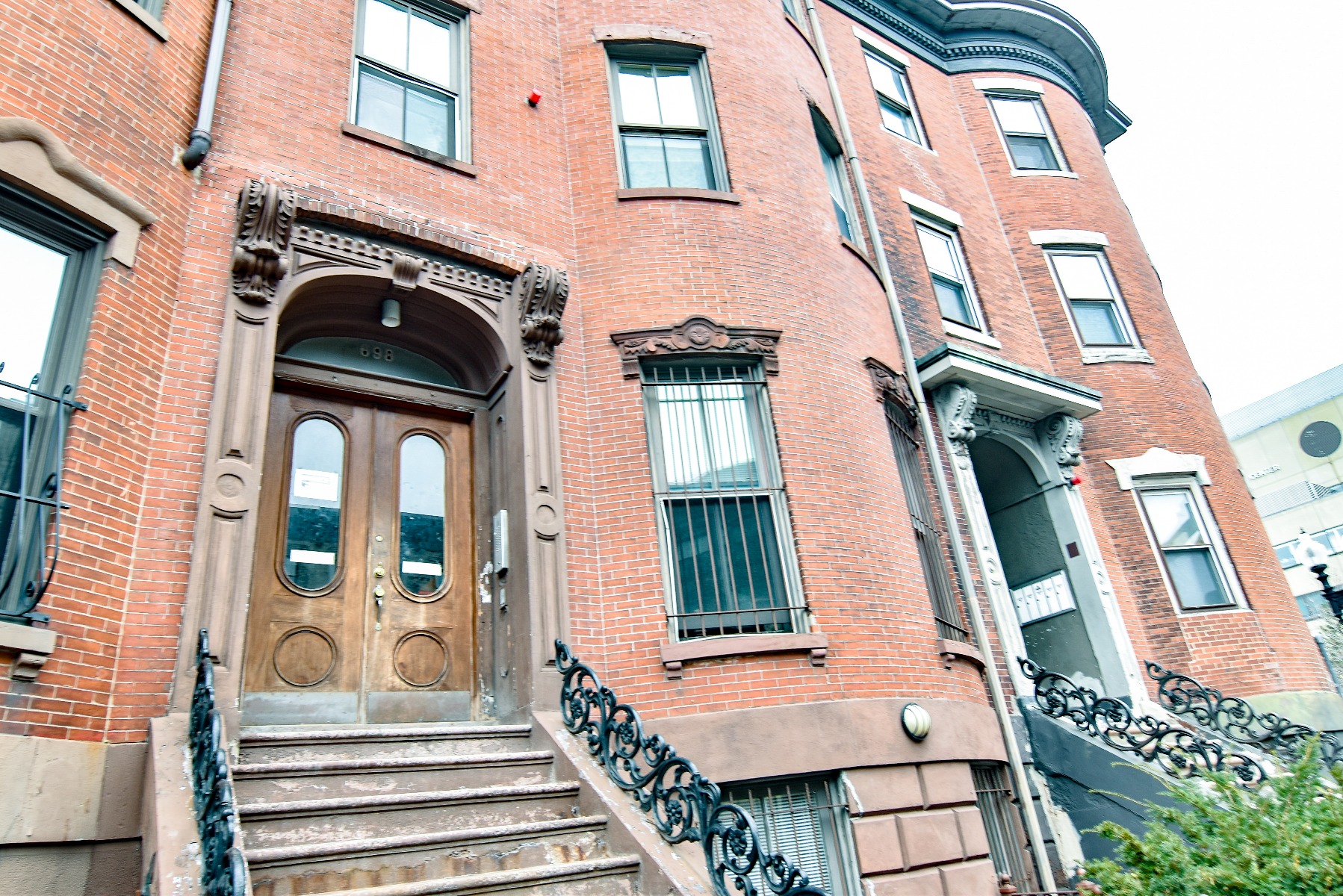 702 Massachusetts Ave, South End