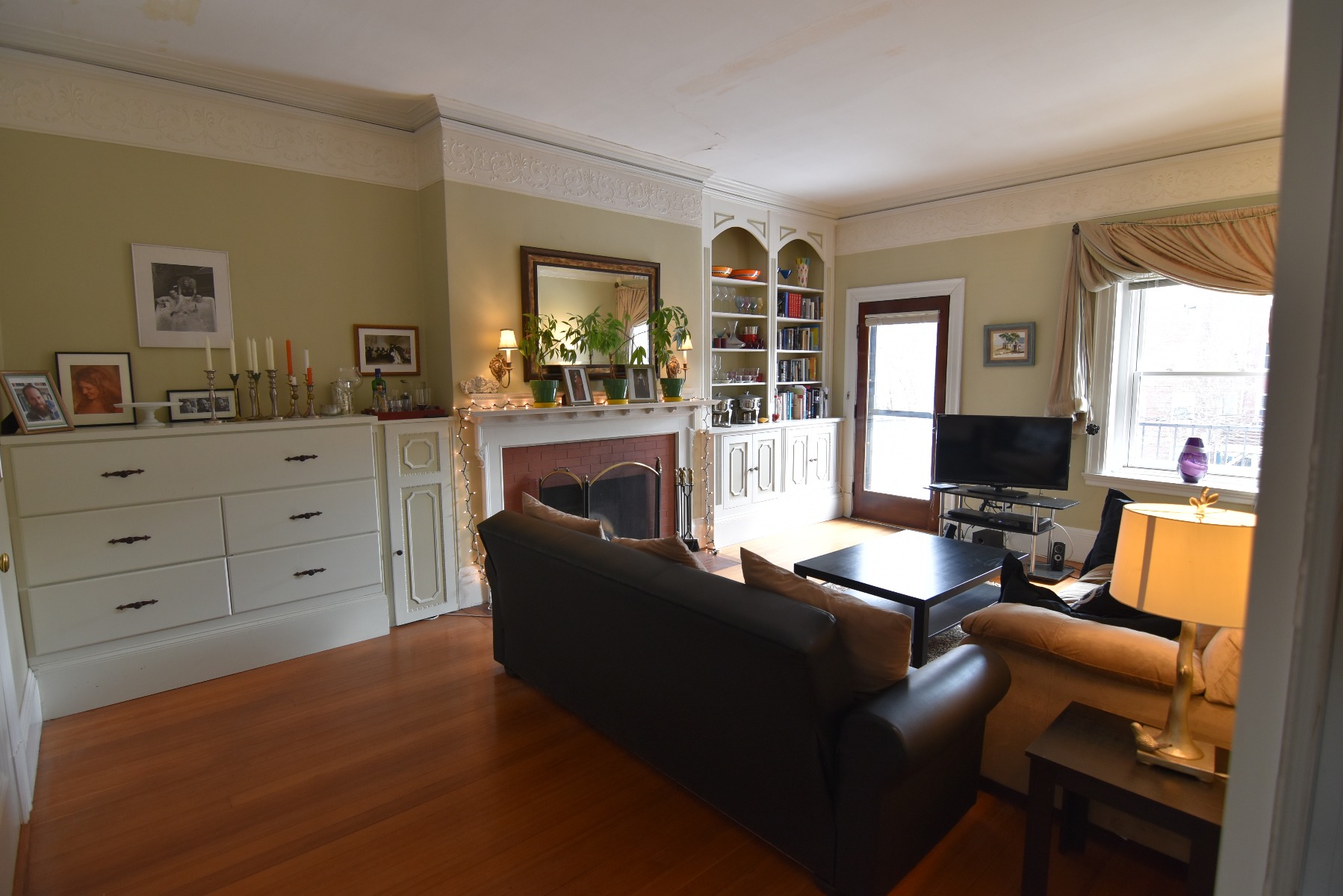 1691 Beacon St, Washington Square