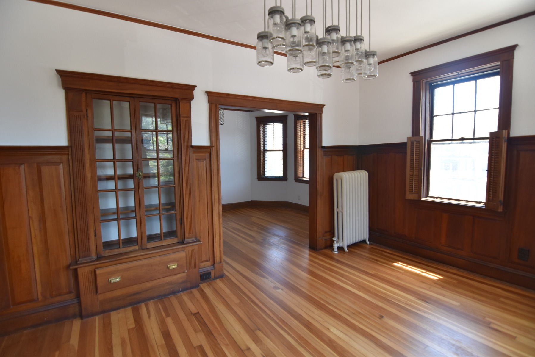 3 bed, 1.5 bath apartment for rent at 292 Mount Auburn St Unit 2, Watertown — photo 3 of 32