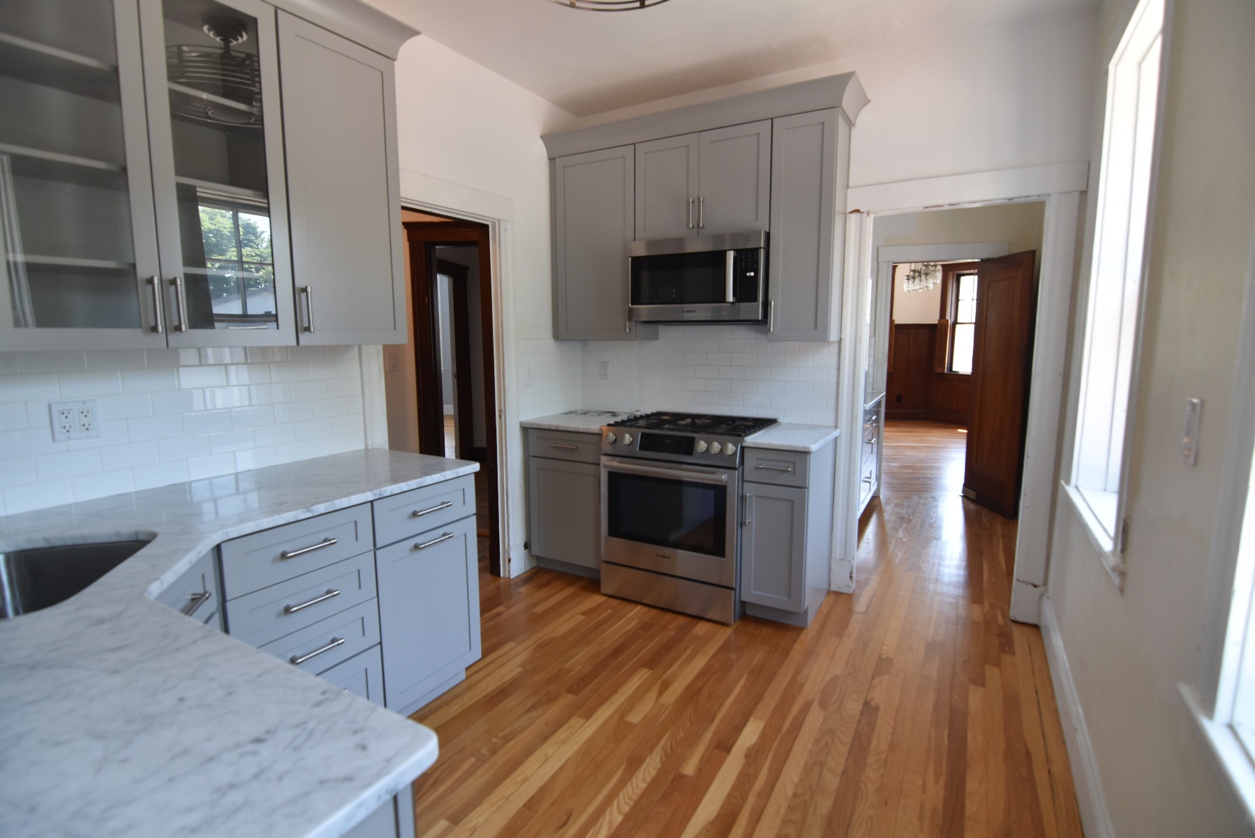 3 bed, 1.5 bath apartment for rent at 292 Mount Auburn St Unit 2, Watertown — photo 1 of 32