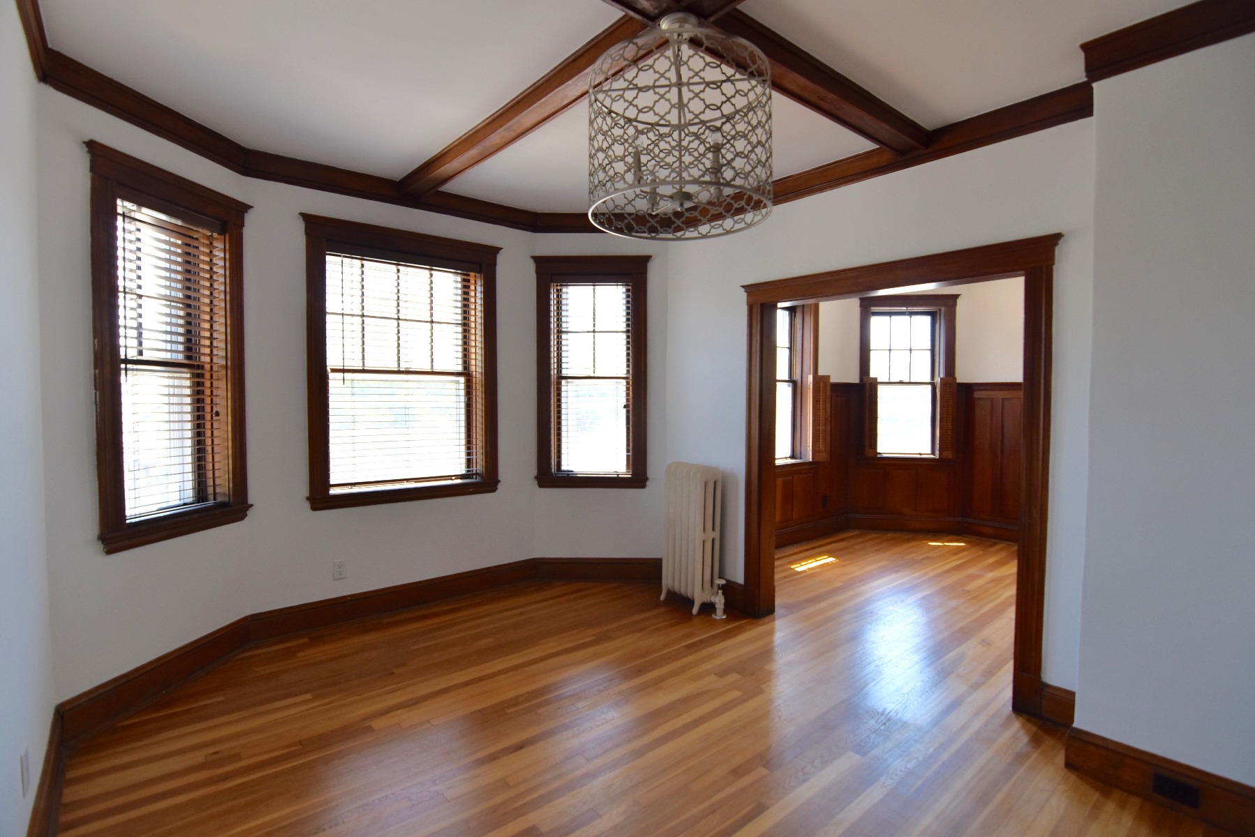3 bed, 1.5 bath apartment for rent at 292 Mount Auburn St Unit 2, Watertown — photo 6 of 32